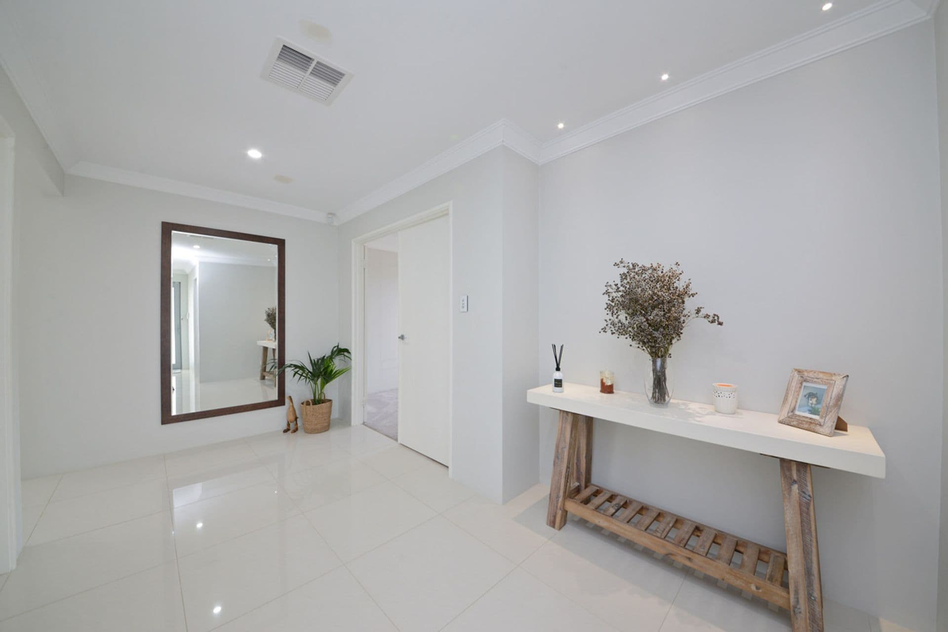 Unit 1, Ocean Keys Commercial Centre, 1868 Marmion Avenue, Clarkson, WA, 6030, Eglinton - Thumbnail 2