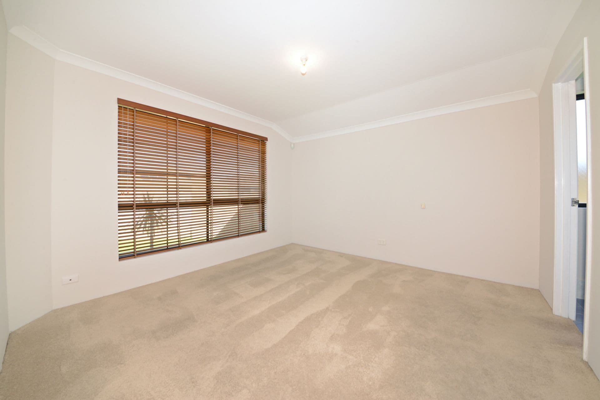 17 Silverton Avenue, Butler, WA, 6036, Butler - Thumbnail 5