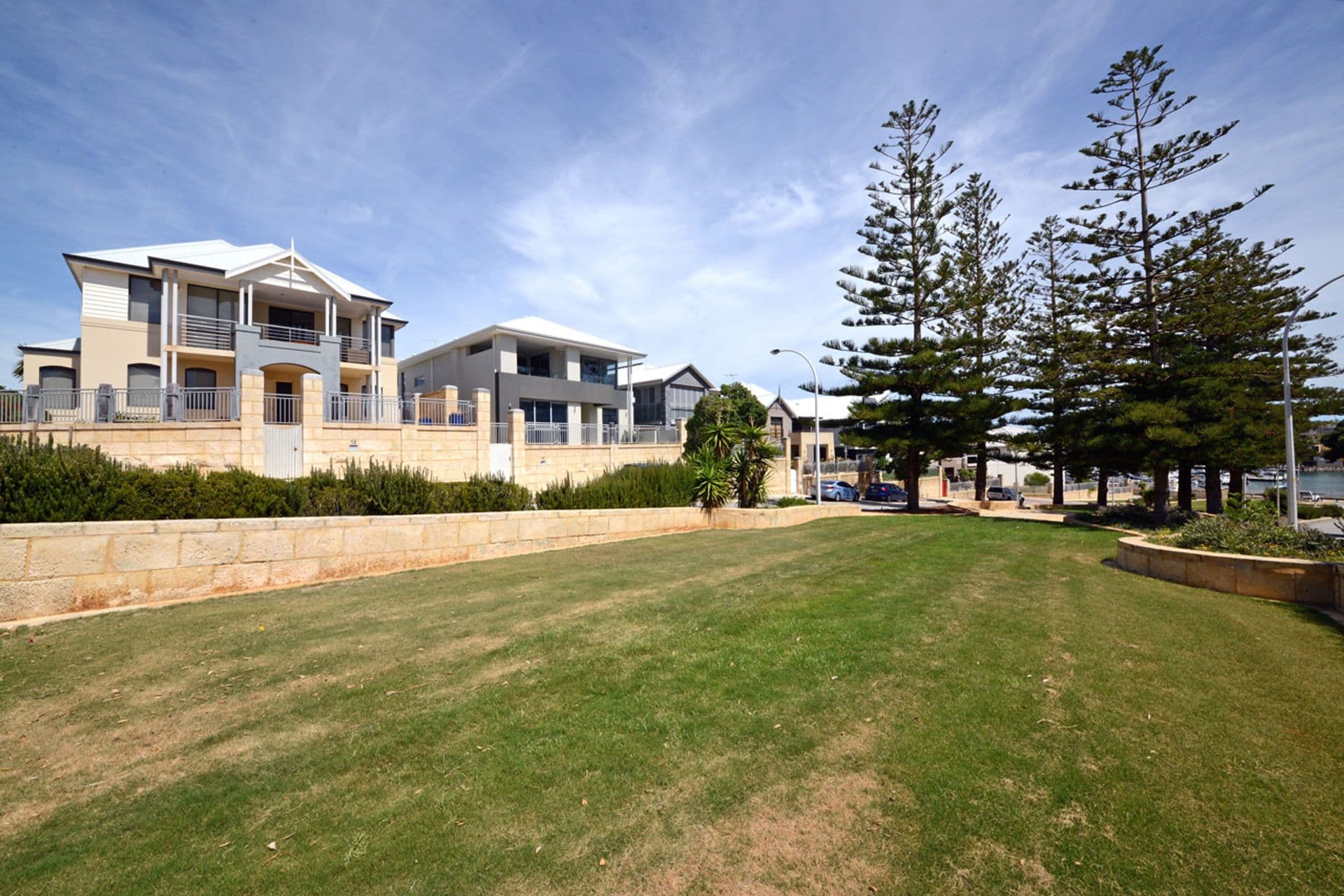 15 Swansea Promenade, Mindarie, WA, 6030, Mindarie - Thumbnail 2