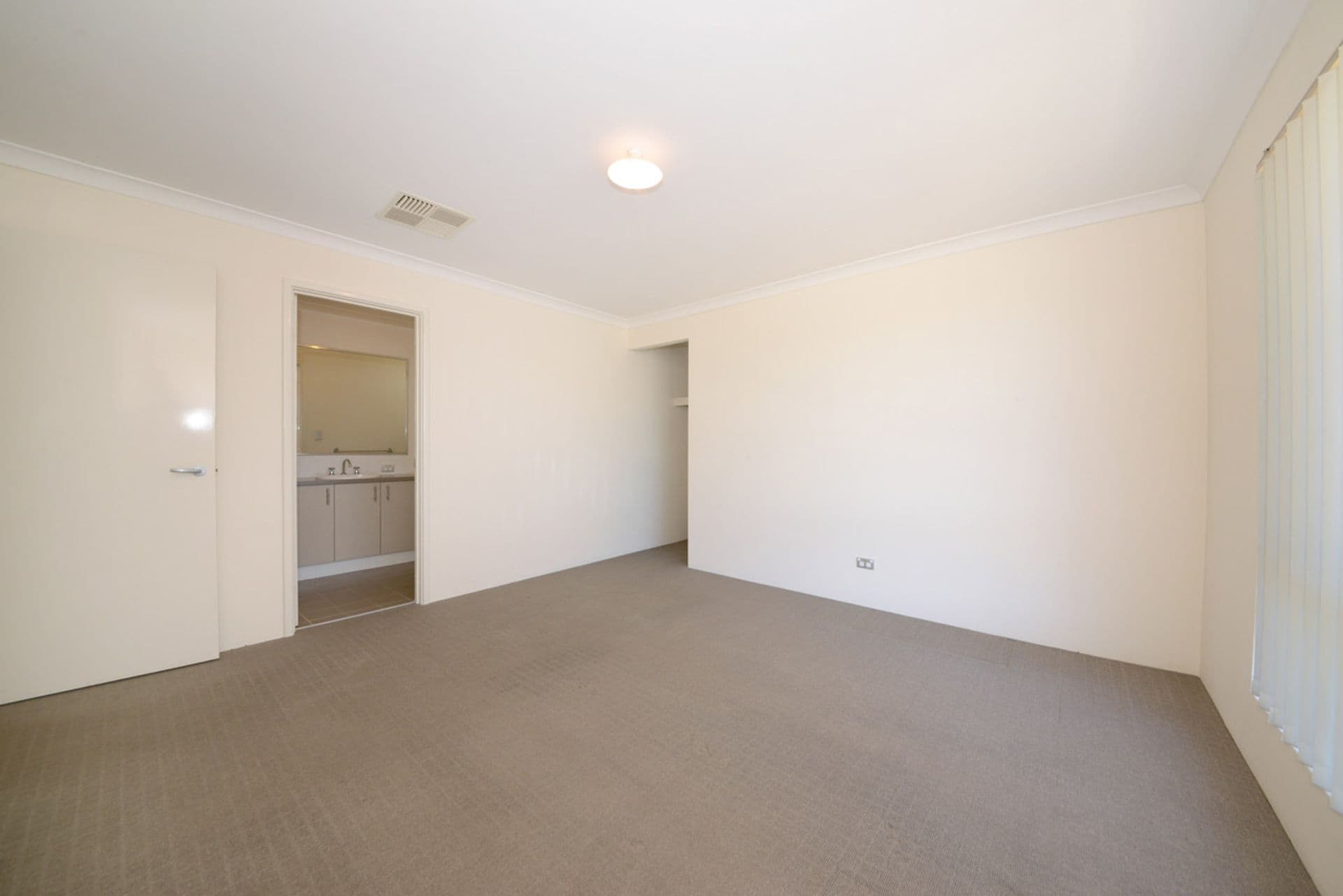 93 Liberty Drive, Clarkson, WA, 6030, Clarkson - Thumbnail 6