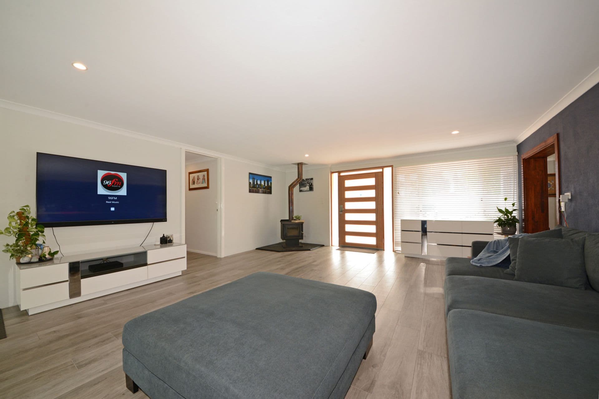 21 Thompson Drive, Wanneroo, WA, 6065, Wanneroo - Thumbnail 3