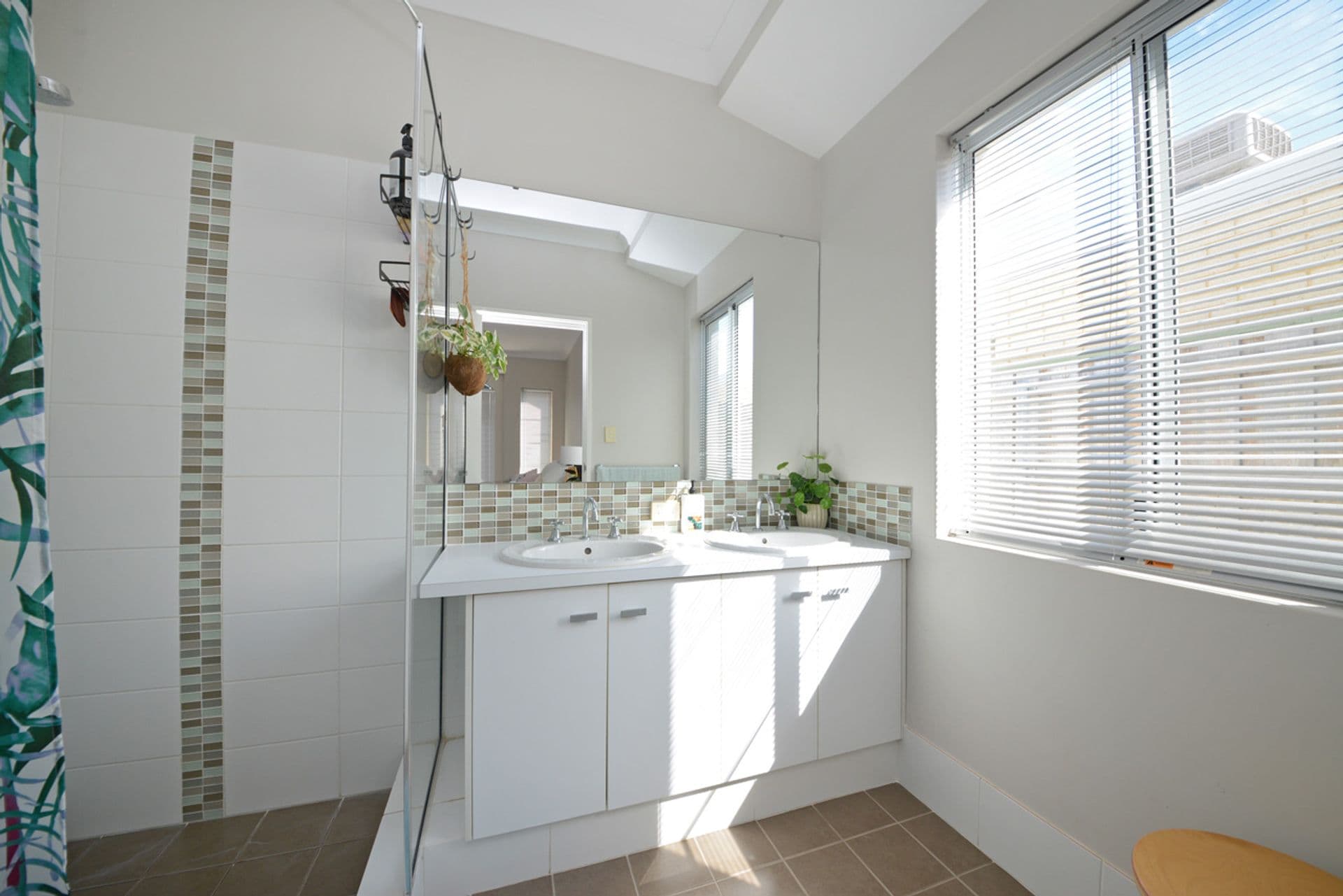 5 Azure Mews, Yanchep, WA, 6035, Yanchep - Thumbnail 8