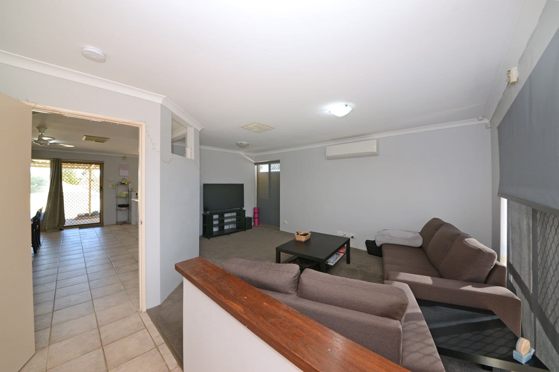 33 Hyland Crescent, Clarkson, WA, 6030, Clarkson - Thumbnail 2