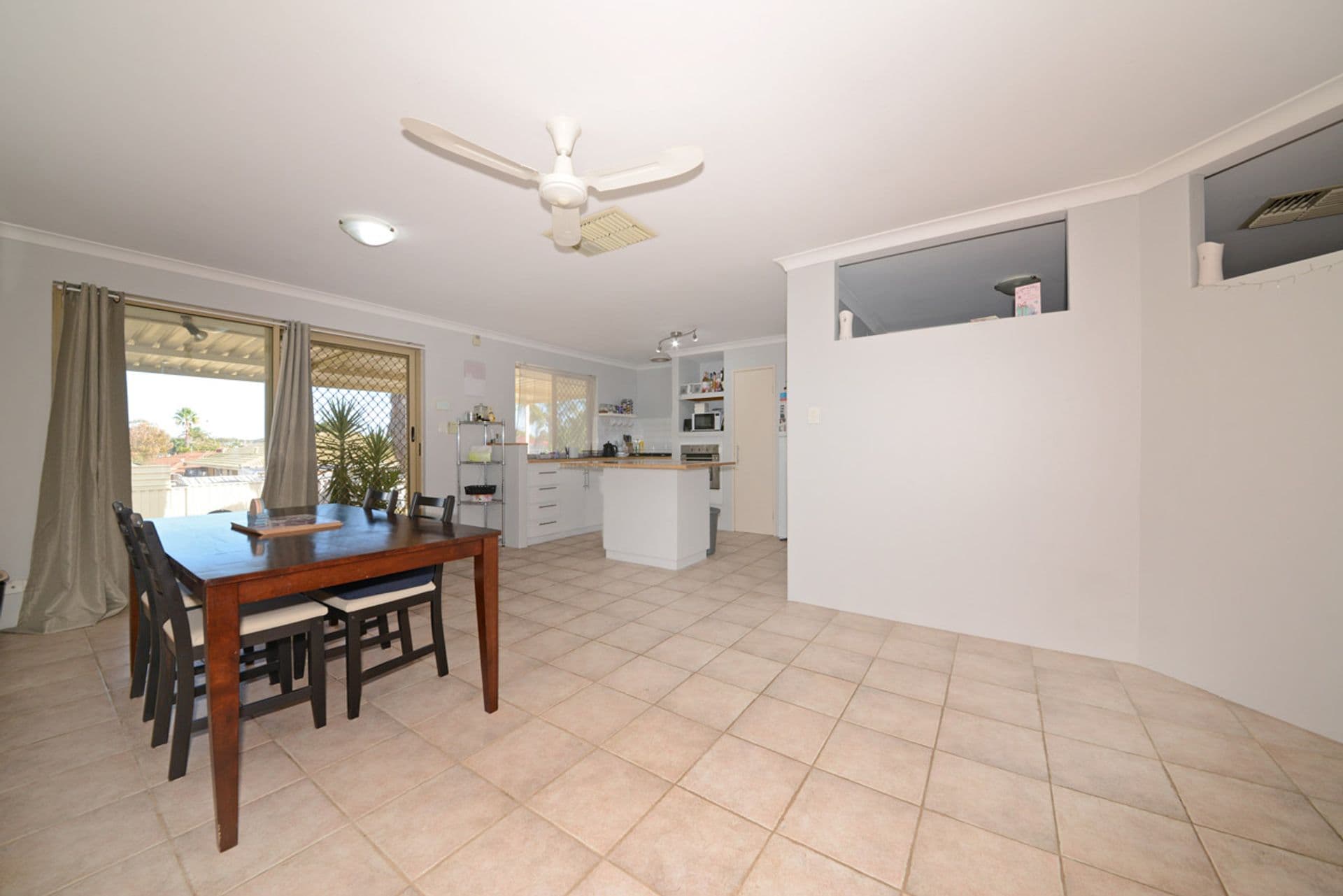 33 Hyland Crescent, Clarkson, WA, 6030, Clarkson - Thumbnail 6