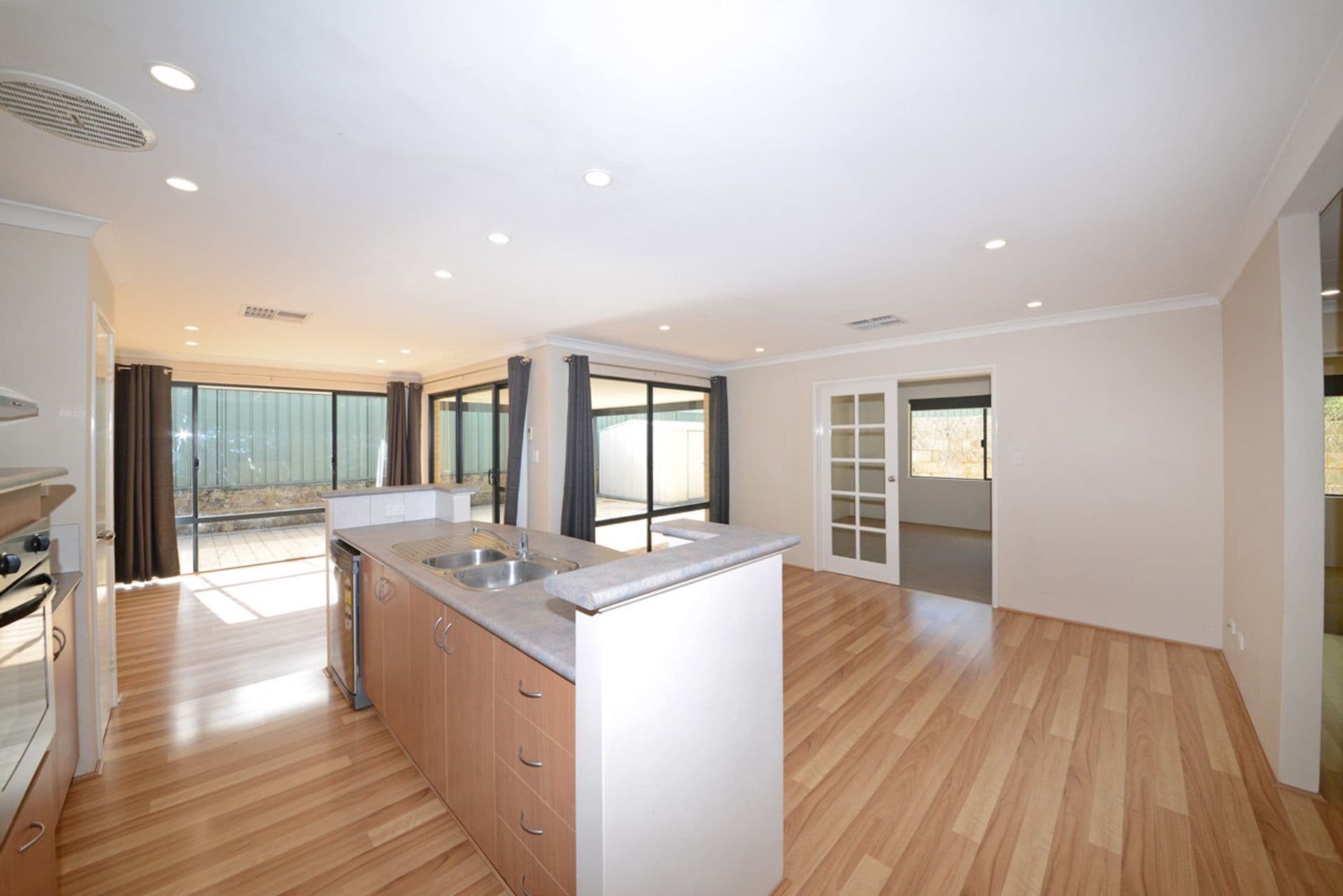 14 Sierra Nevada Ridge, Merriwa, WA, 6030, Merriwa - Thumbnail 8