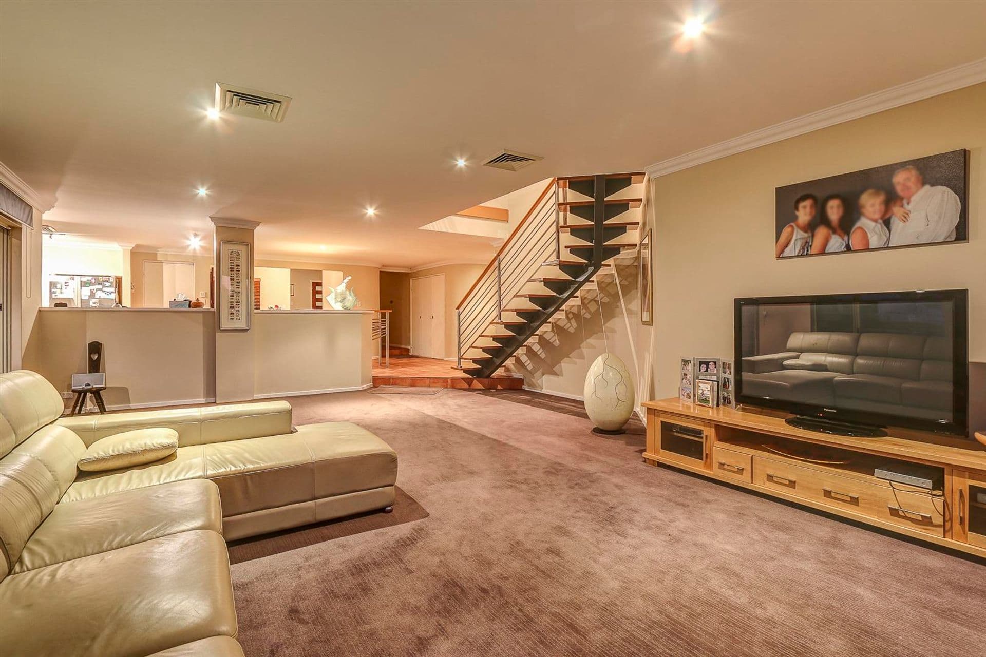 2 Chalmers Court, Mindarie, WA, 6030, Mindarie - Thumbnail 8