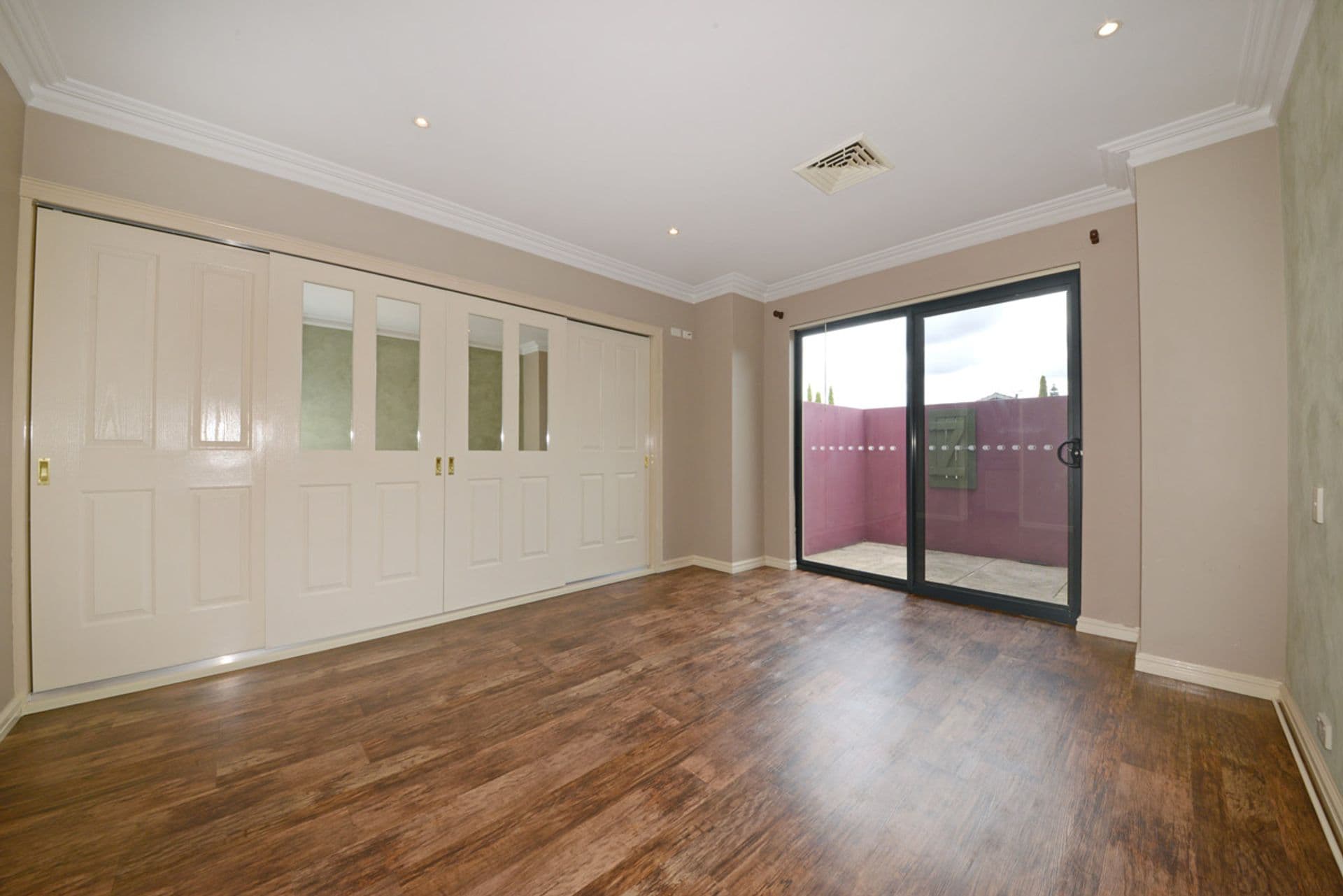 15 St Fillans Bend, Wanneroo, WA, 6065, Wanneroo - Thumbnail 5