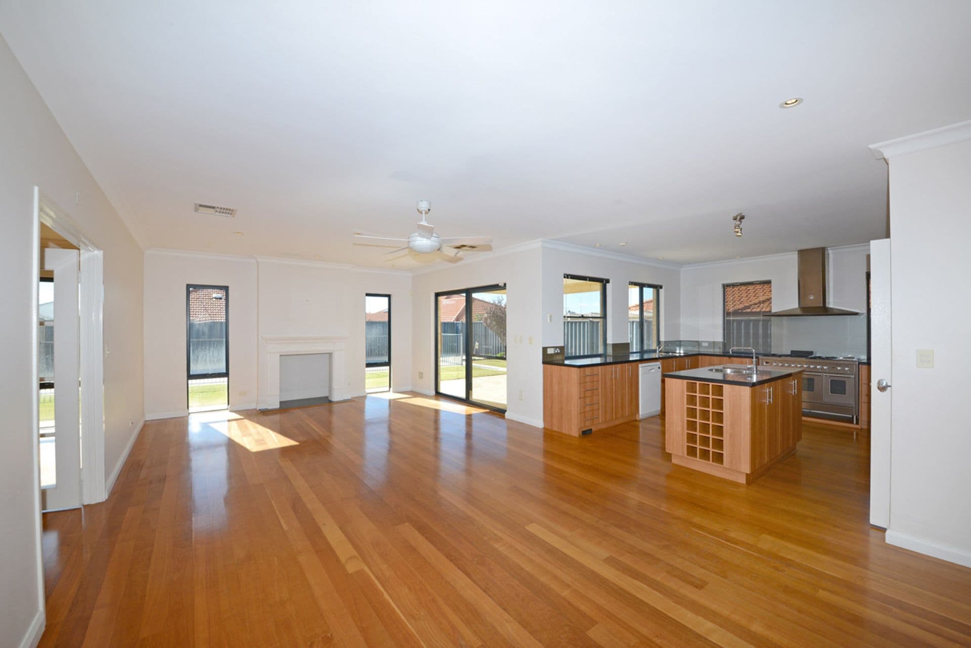 6 Daytona Drive, Iluka, WA, 6028, Iluka - Thumbnail 8