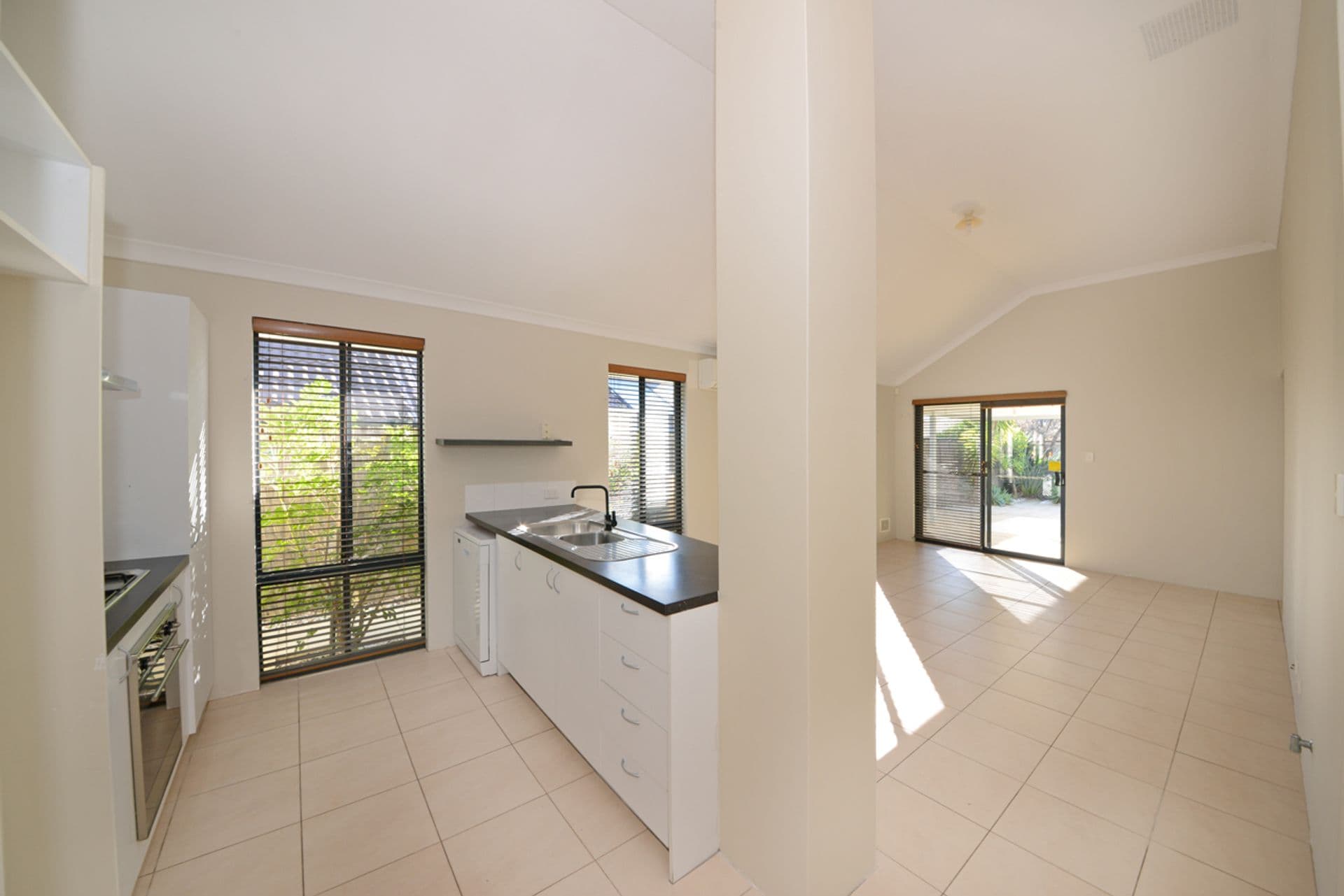 25 Springthorpe Terrace, Clarkson, WA, 6030, Clarkson - Thumbnail 6