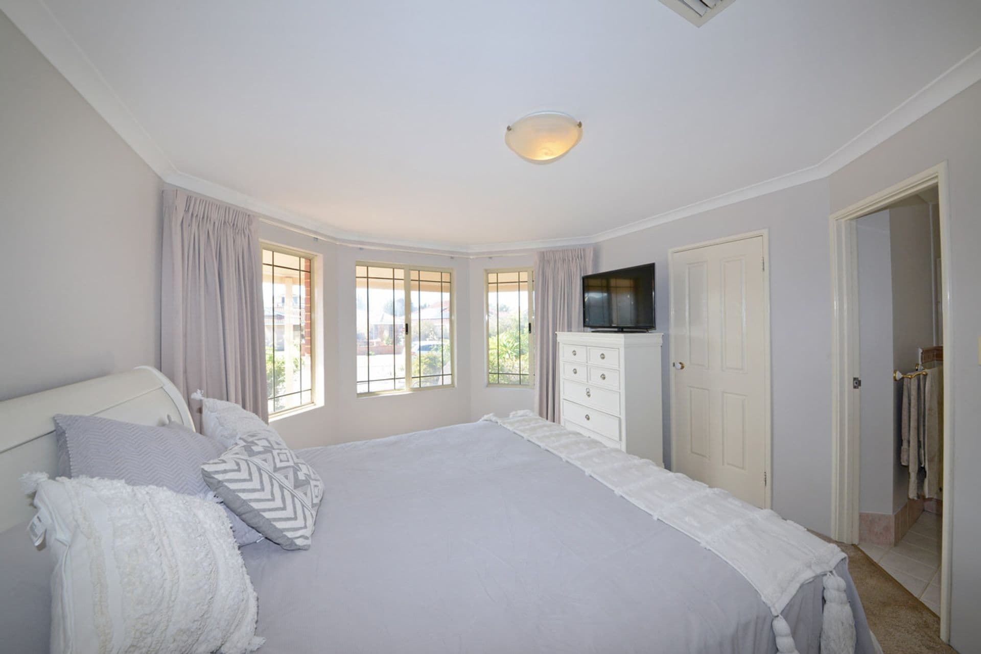 59 Roxburgh Circle, Kinross, WA, 6028, Kinross - Thumbnail 4