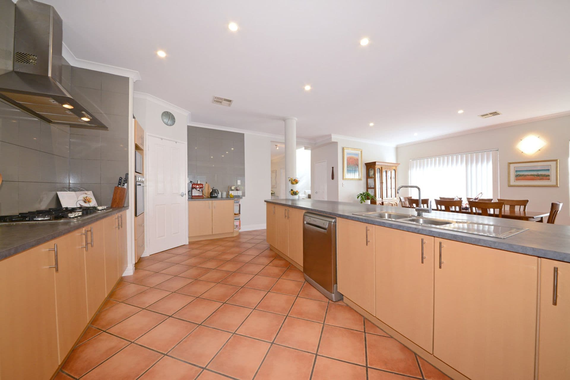 21 Manta Pass, Mindarie, WA, 6030, Mindarie - Thumbnail 8