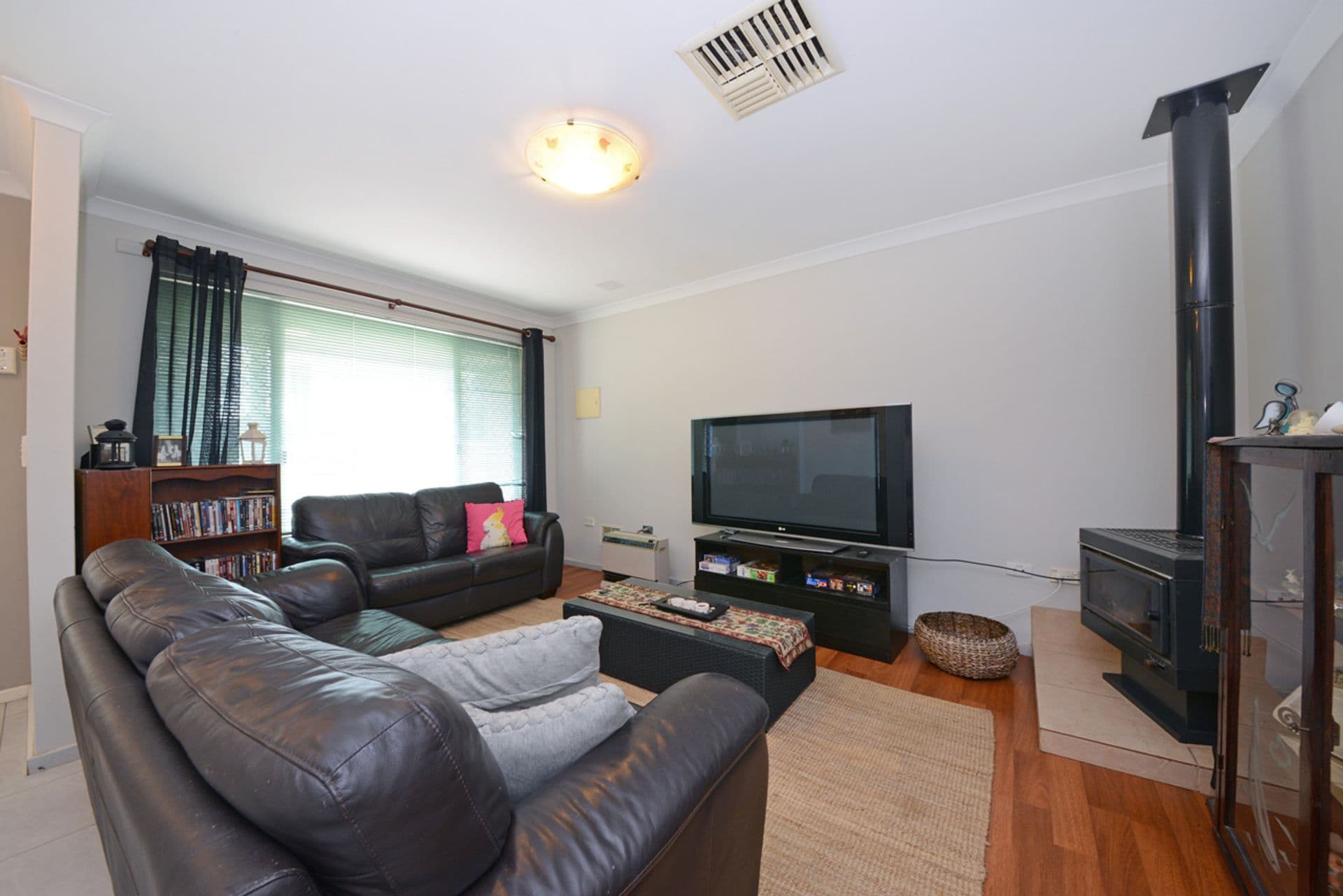 11 Whiston Crescent, Clarkson, WA, 6030, Clarkson - Thumbnail 3