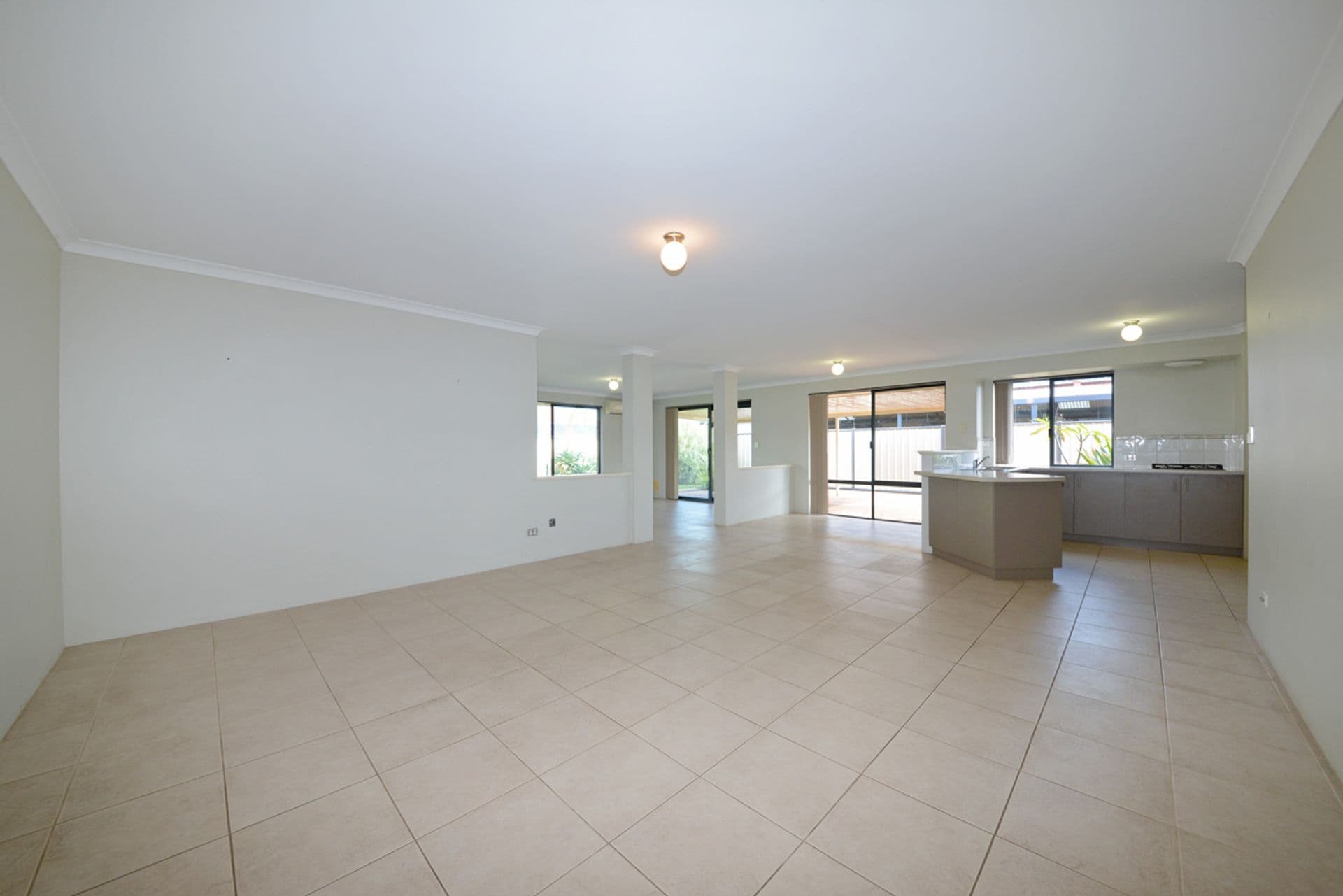 41 Collanda Circuit, Carramar, WA, 6031, Carramar - Thumbnail 7