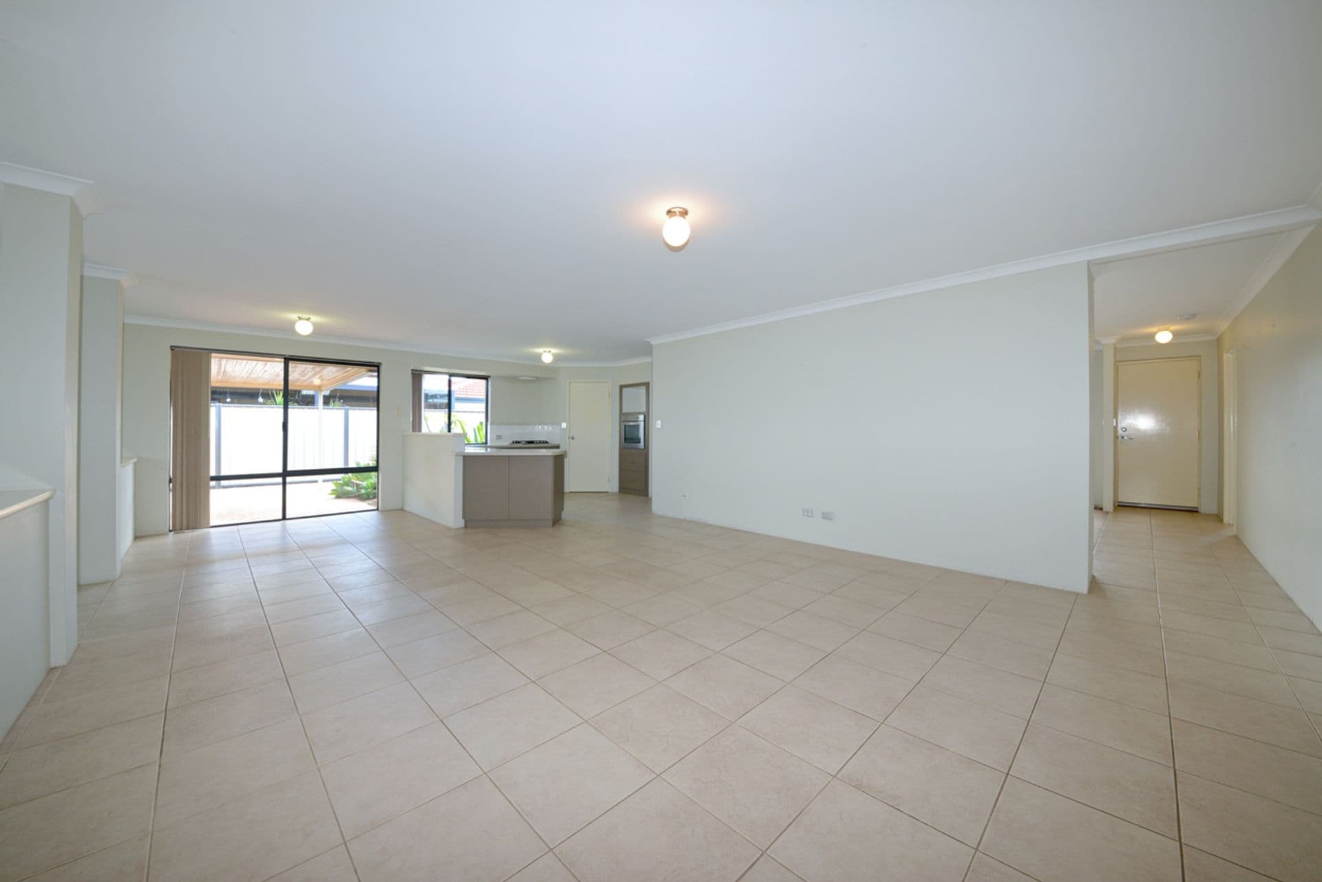 41 Collanda Circuit, Carramar, WA, 6031, Carramar - Thumbnail 8