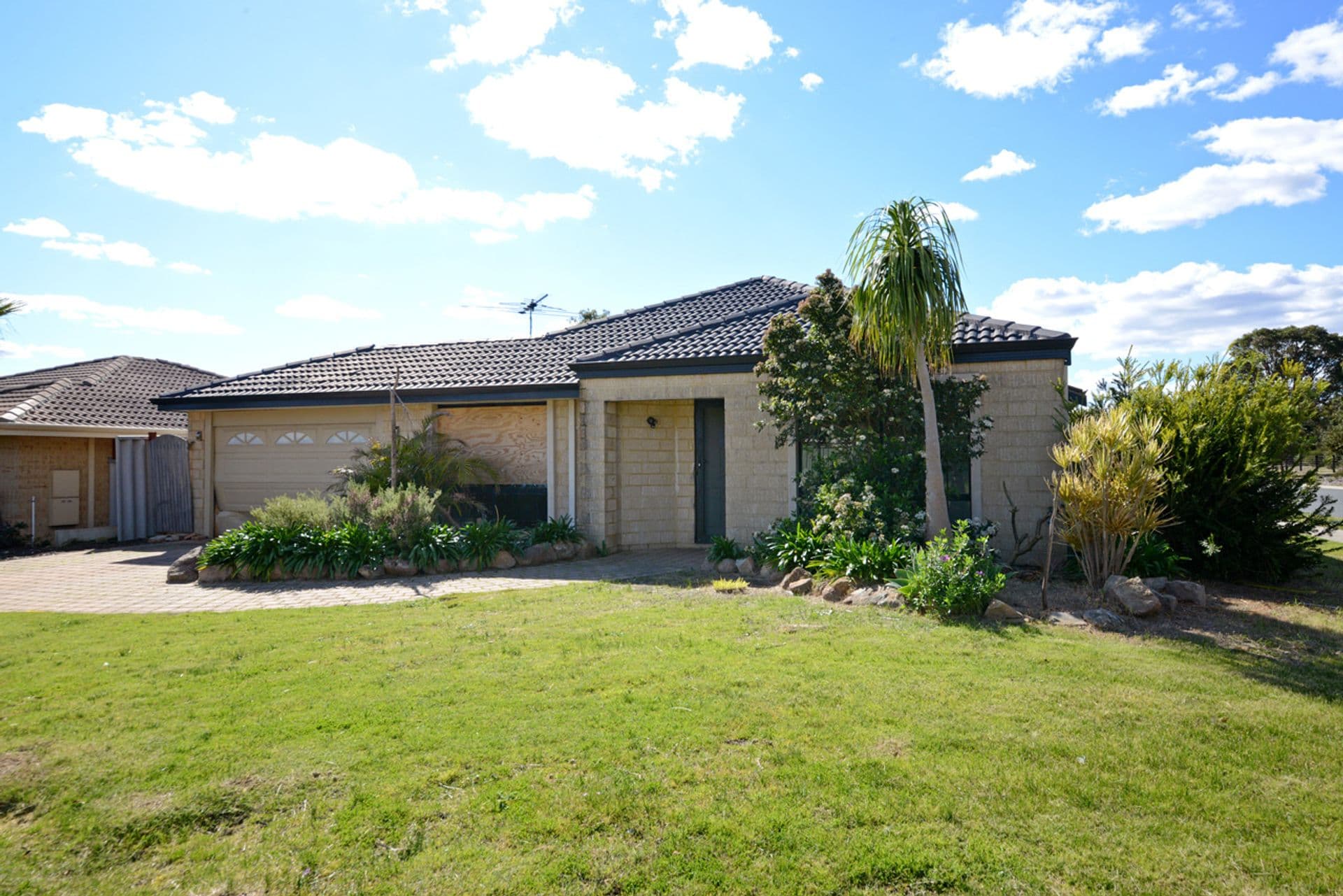 2 Canopy Court, Banksia Grove, WA, 6031, Banksia Grove - Image 1
