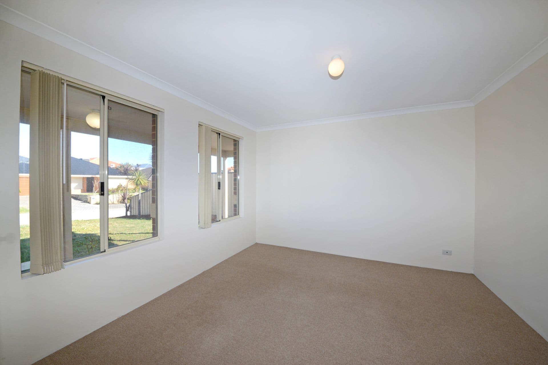 5 Ningaloo Bend, Clarkson, WA, 6030, Clarkson - Thumbnail 4