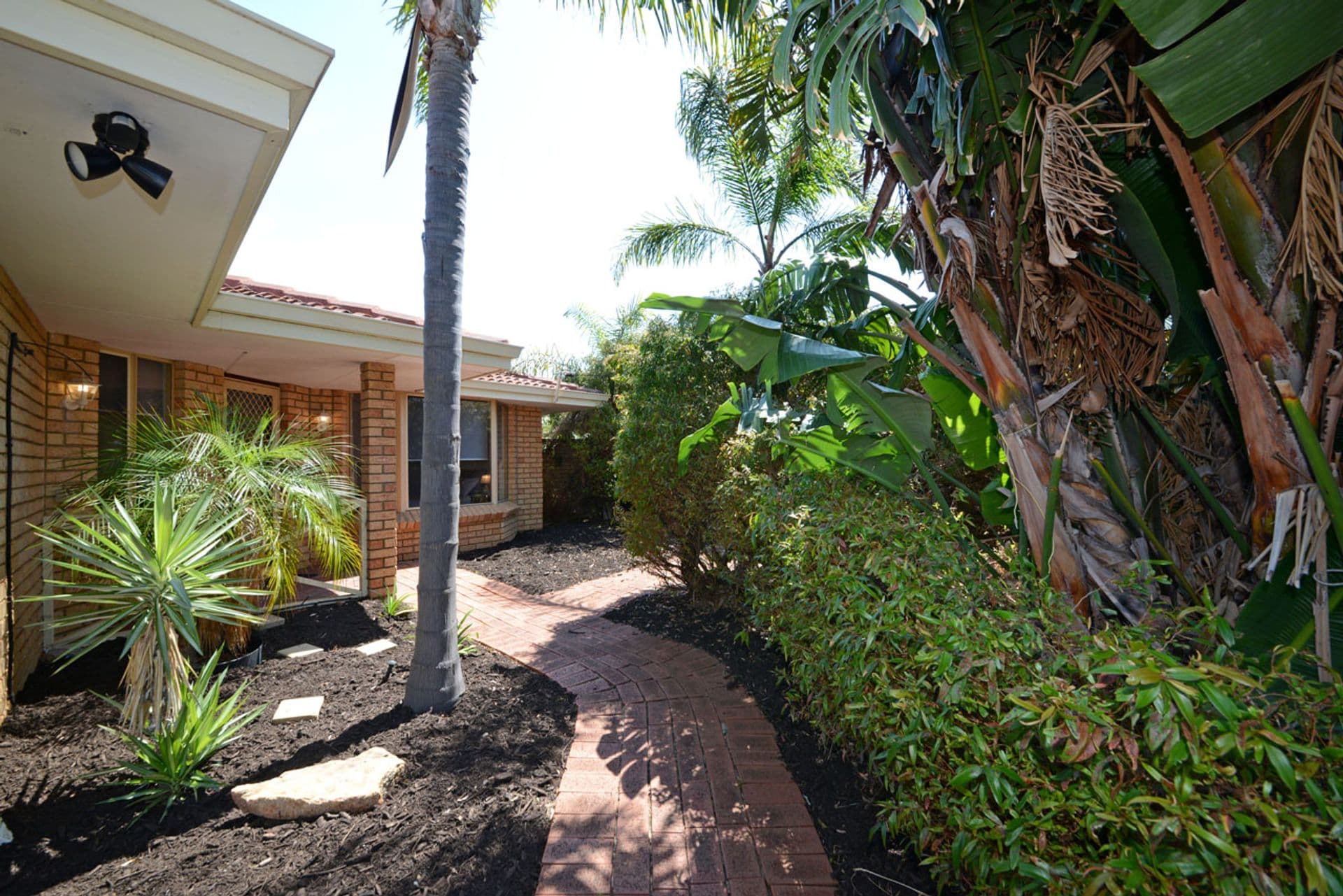 4 Millbrook Grove, Beldon, WA, 6027, Beldon - Thumbnail 3