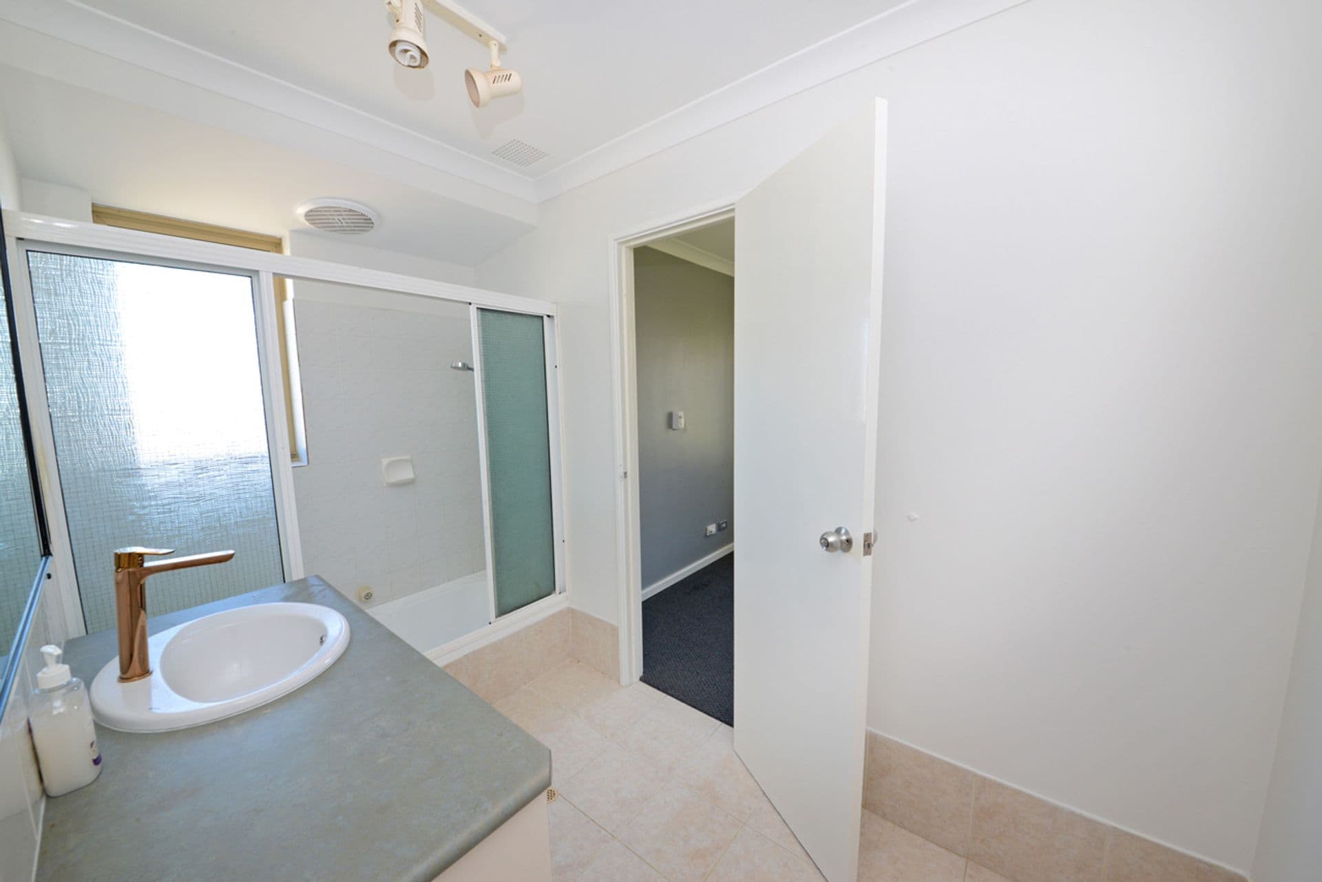 18 Huon Place, Merriwa, WA, 6030, Merriwa - Thumbnail 8