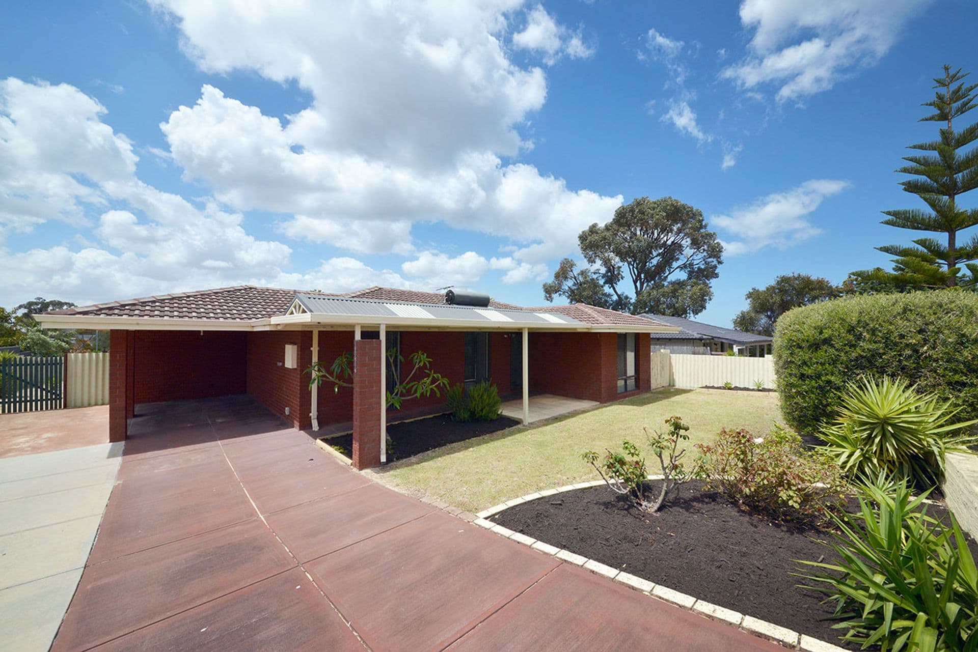 21 Grevillea Way, Heathridge, WA, 6027, Heathridge - Thumbnail 2