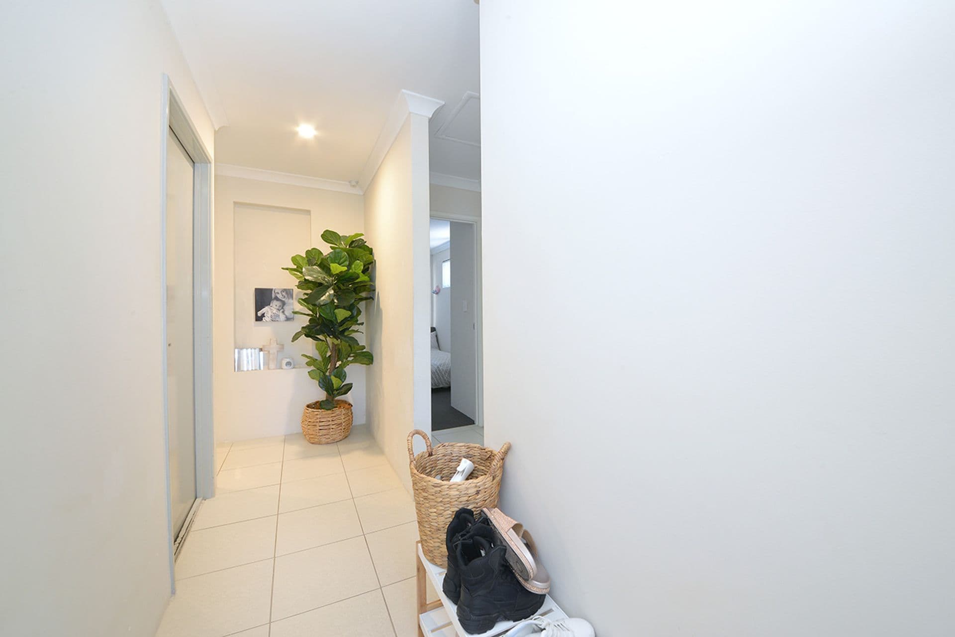 50 Dalvik Avenue, Merriwa, WA, 6030, Merriwa - Thumbnail 2