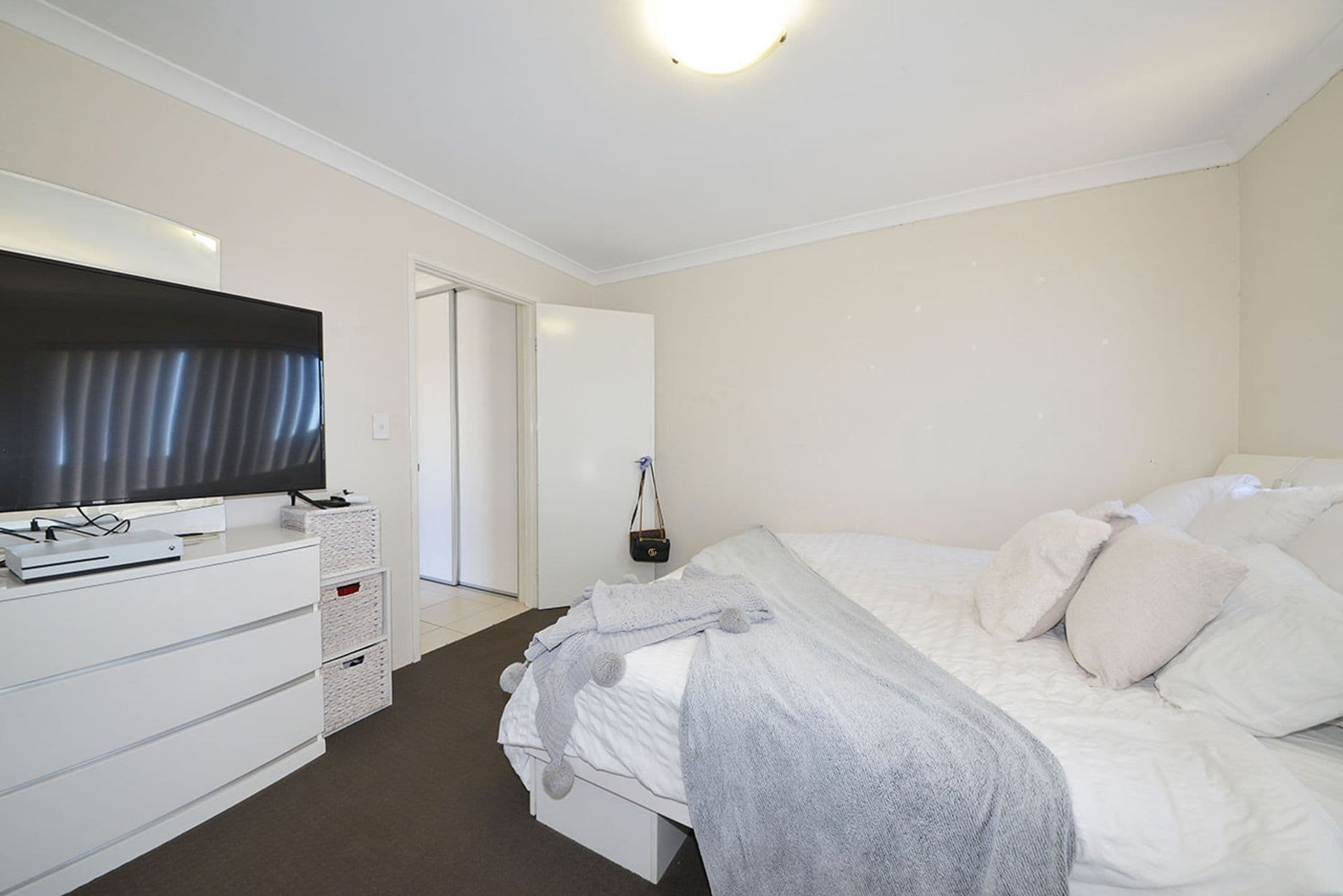 50 Dalvik Avenue, Merriwa, WA, 6030, Merriwa - Thumbnail 4