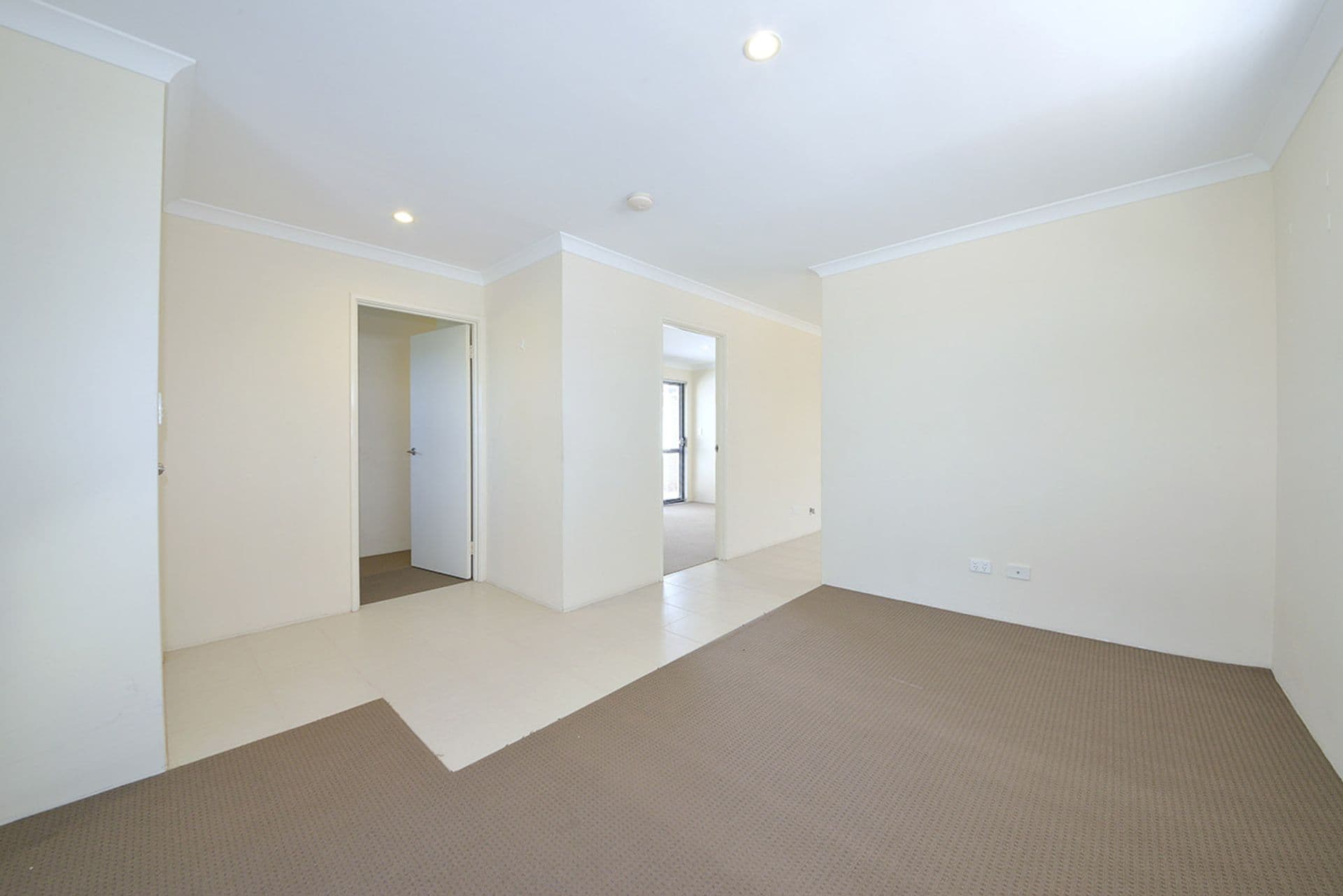 42 Halesworth Parade, Butler, WA, 6036, Butler - Thumbnail 3