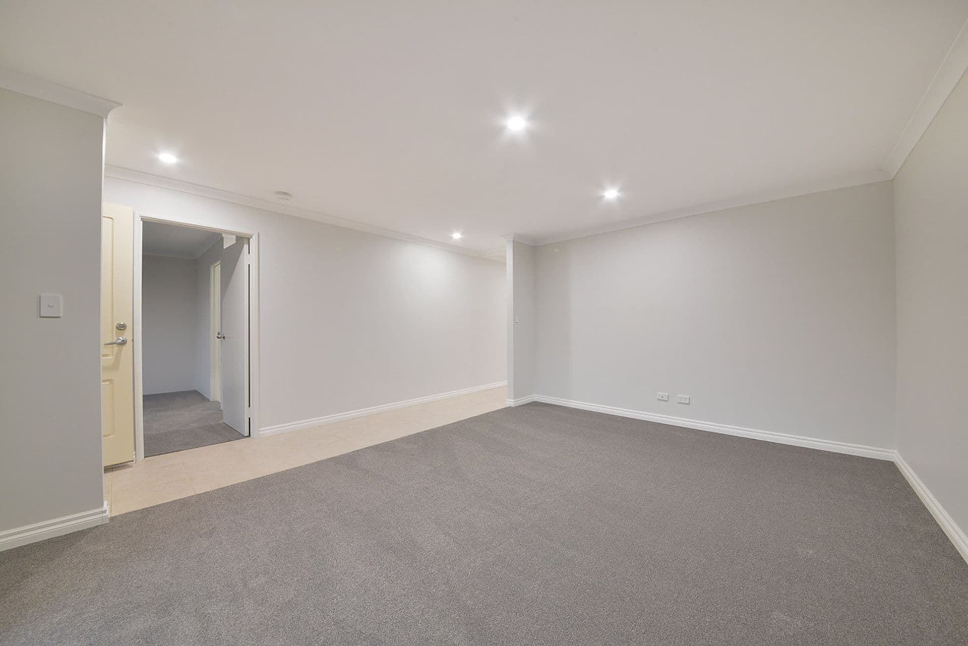 41 Collanda Circuit, Carramar, WA, 6031, Carramar - Thumbnail 4