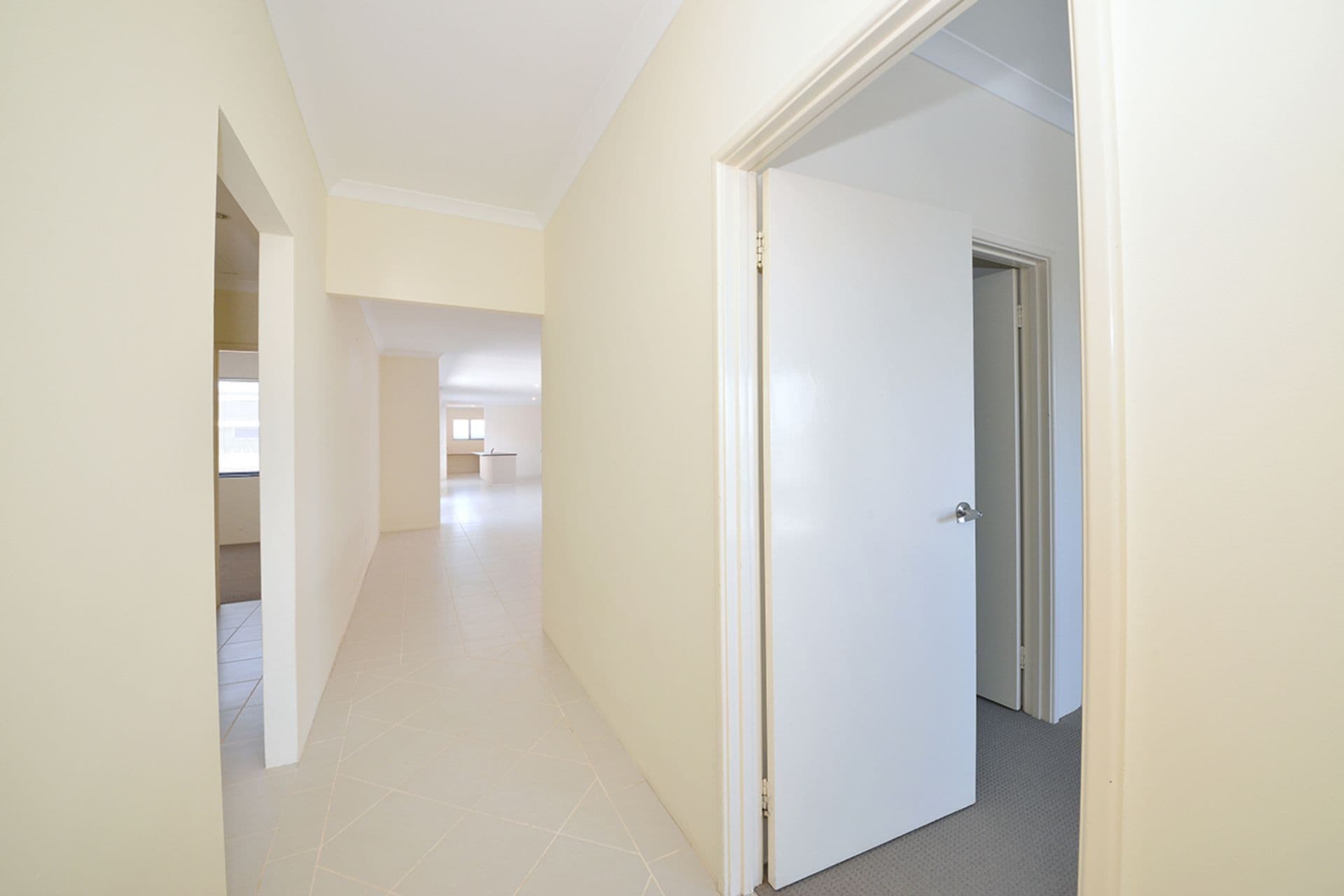 6 Saunton Way, Ridgewood, WA, 6030, Ridgewood - Thumbnail 4