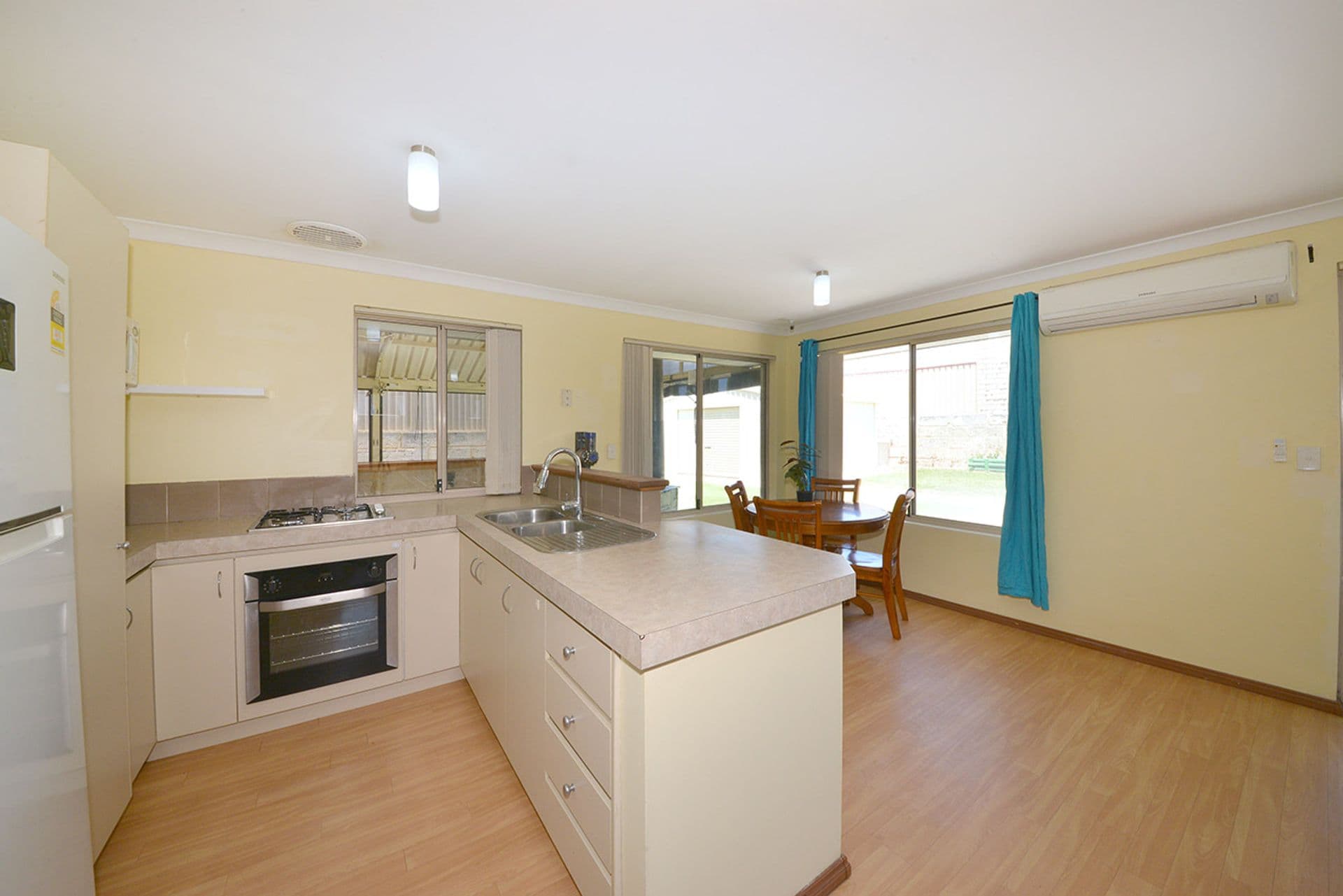 12 Vanderlin Crescent, Ridgewood, WA, 6030, Ridgewood - Thumbnail 8