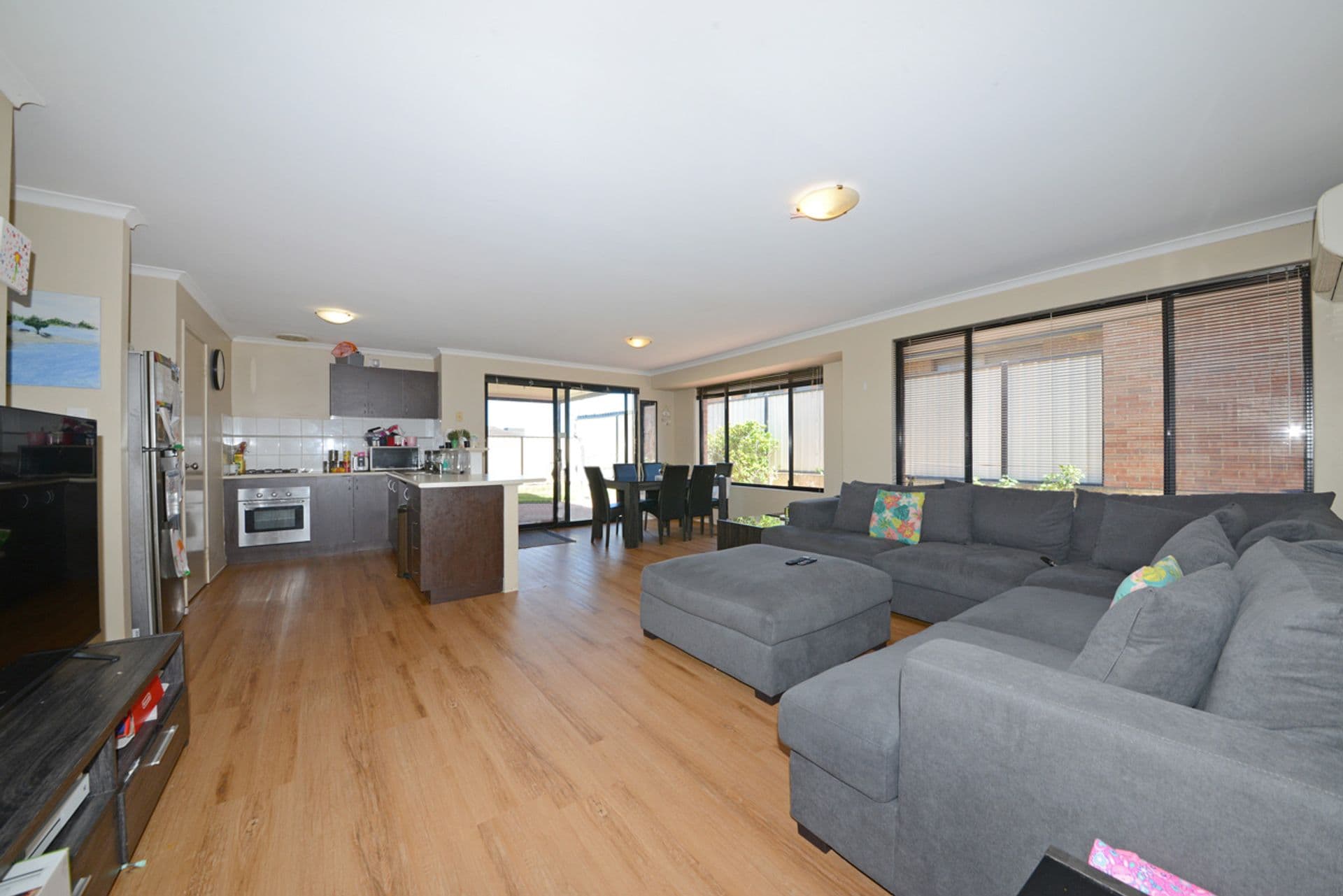 8 Tupelo Fairway, Clarkson, WA, 6030, Clarkson - Thumbnail 6