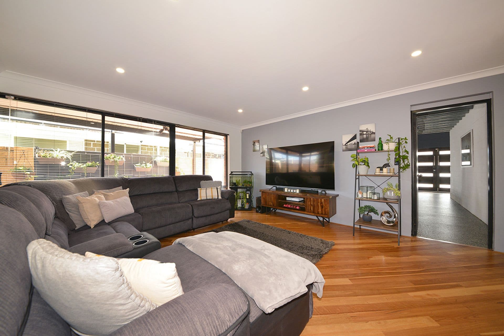 4 Grand Bank Parkway, Mindarie, WA, 6030, Mindarie - Thumbnail 5