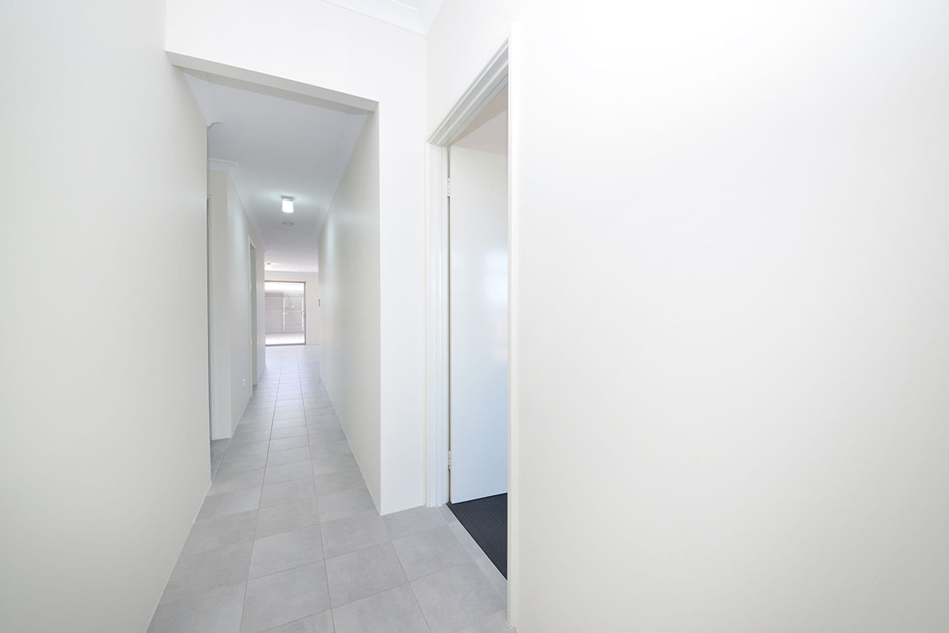 8 Drimmie Road, Clarkson, WA, 6030, Clarkson - Thumbnail 3