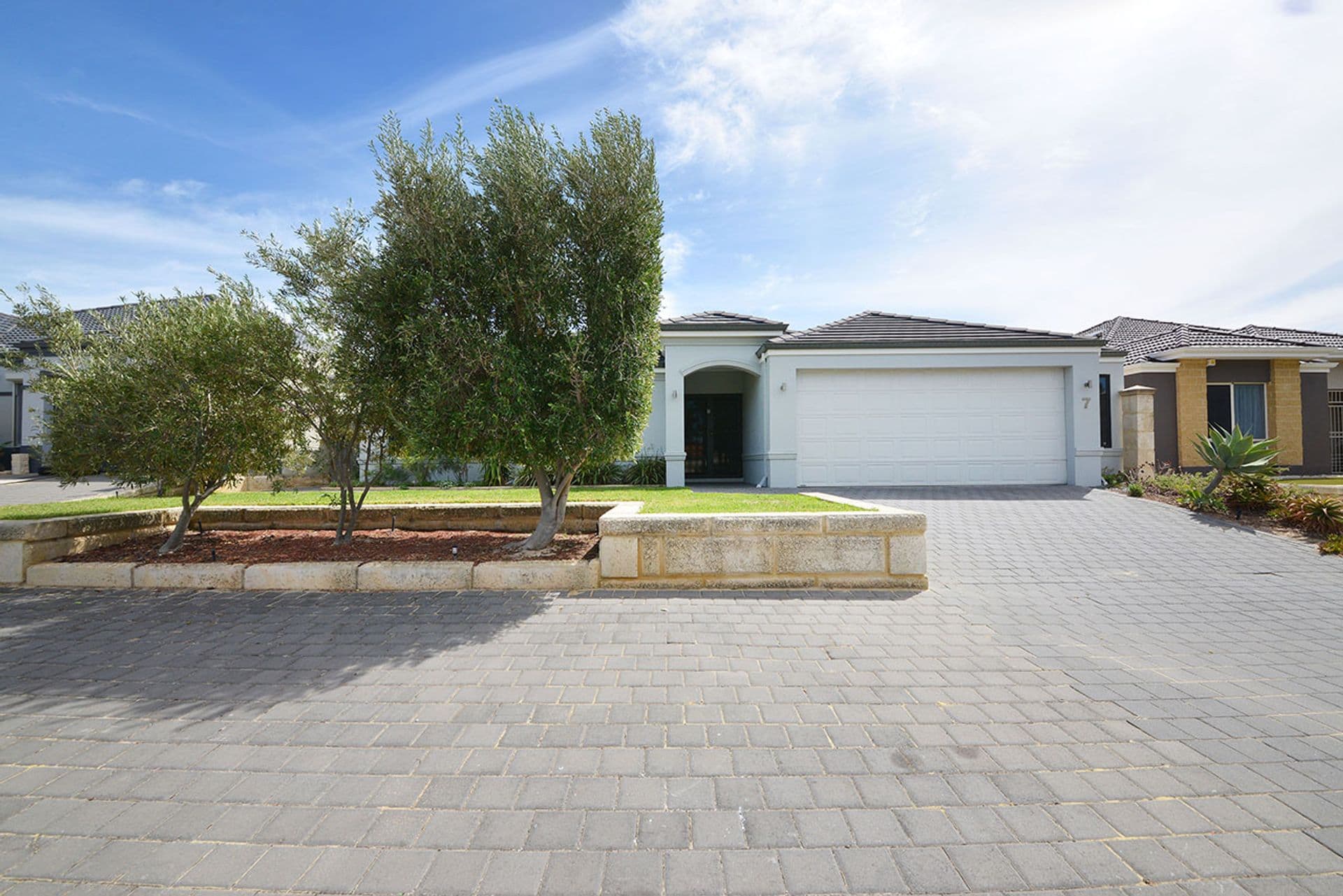 7 Acapulco Way, Quinns Rocks, WA, 6030, Quinns Rocks - Thumbnail 2