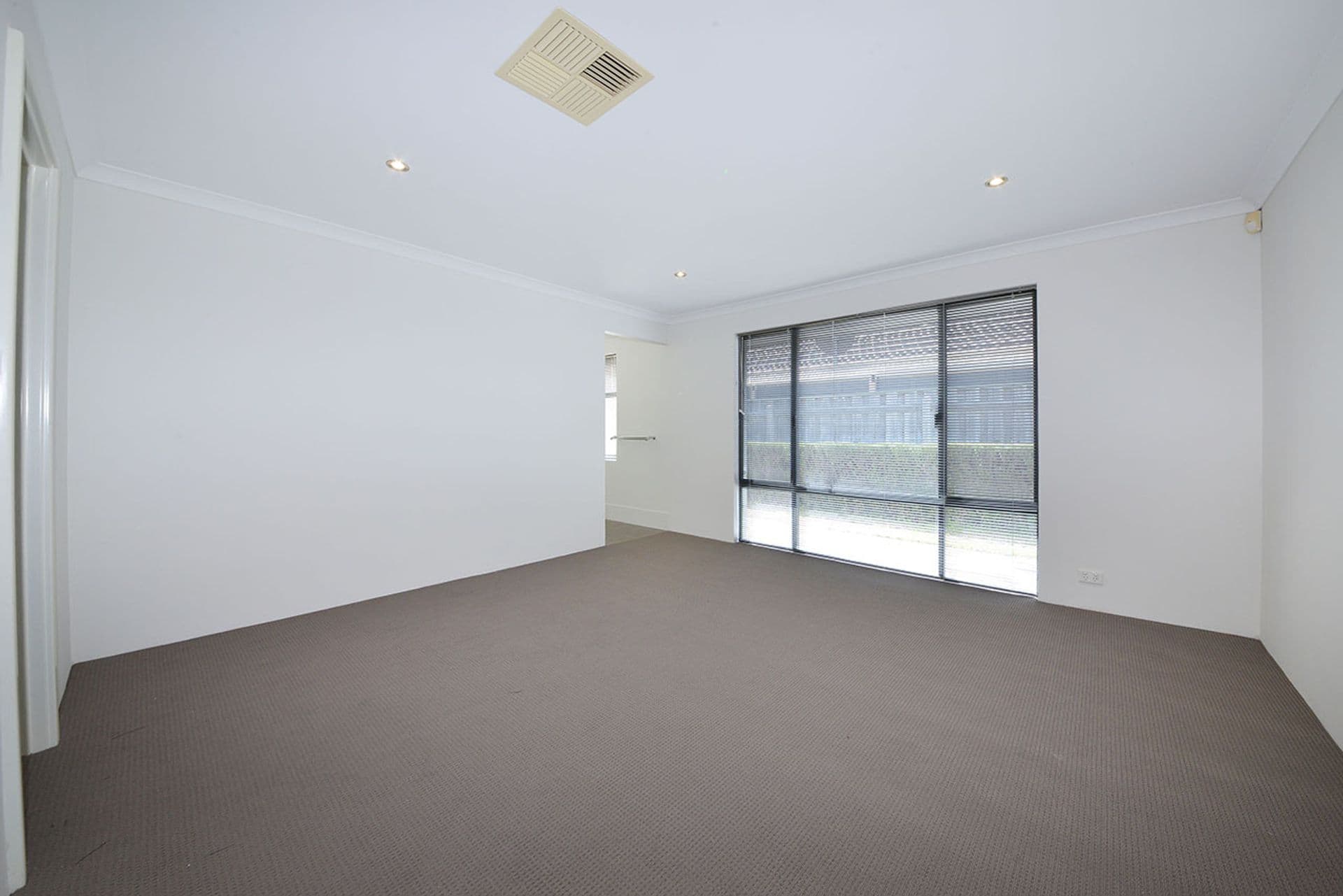 7 Acapulco Way, Quinns Rocks, WA, 6030, Quinns Rocks - Thumbnail 6