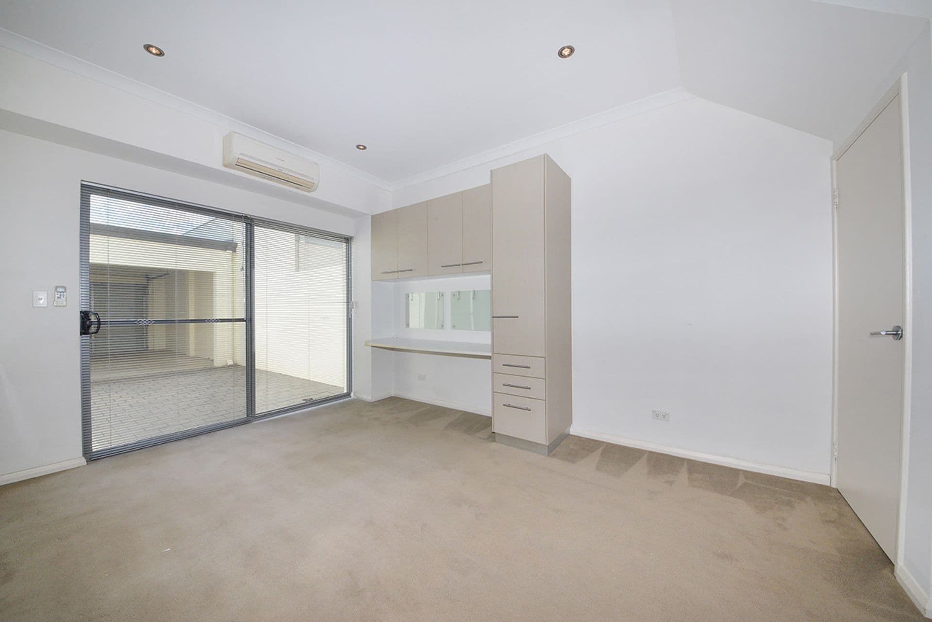 17 Metro Boulevard, Clarkson, WA, 6030, Clarkson - Thumbnail 8