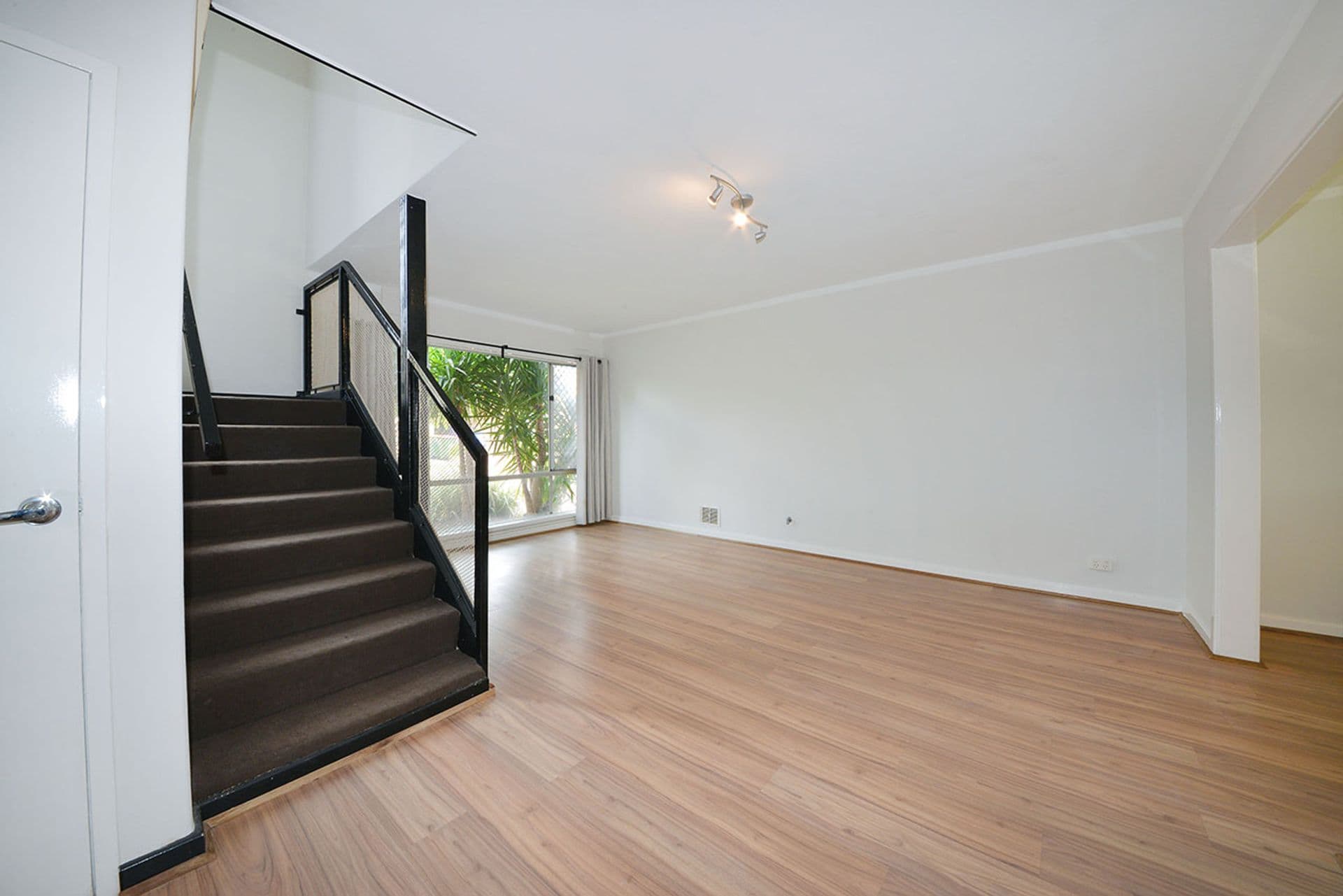 3/69 Tendring Way, Girrawheen, WA, 6064, Girrawheen - Thumbnail 3