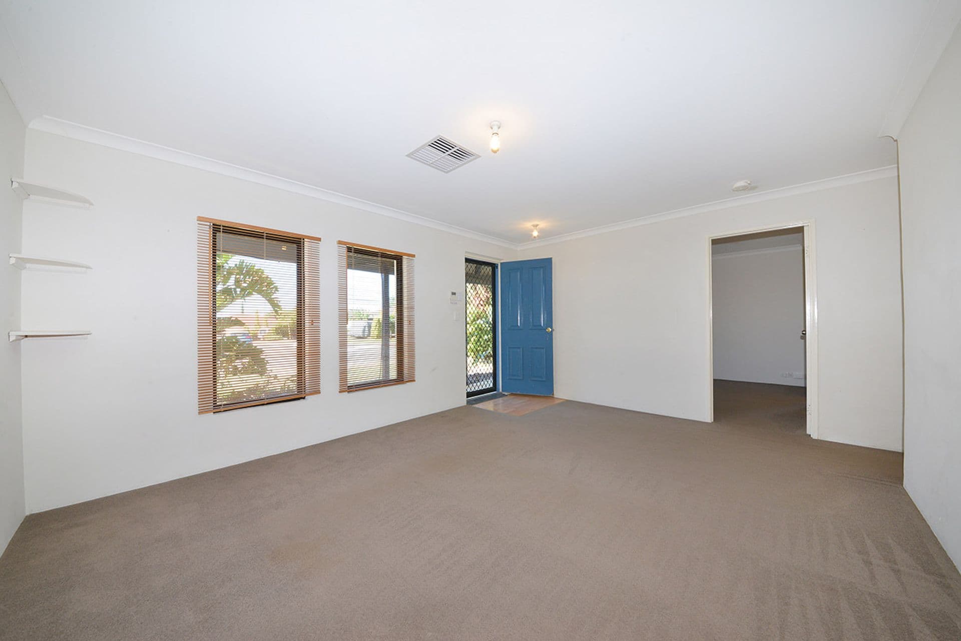 5 Turton Place, Quinns Rocks, WA, 6030, Quinns Rocks - Thumbnail 2