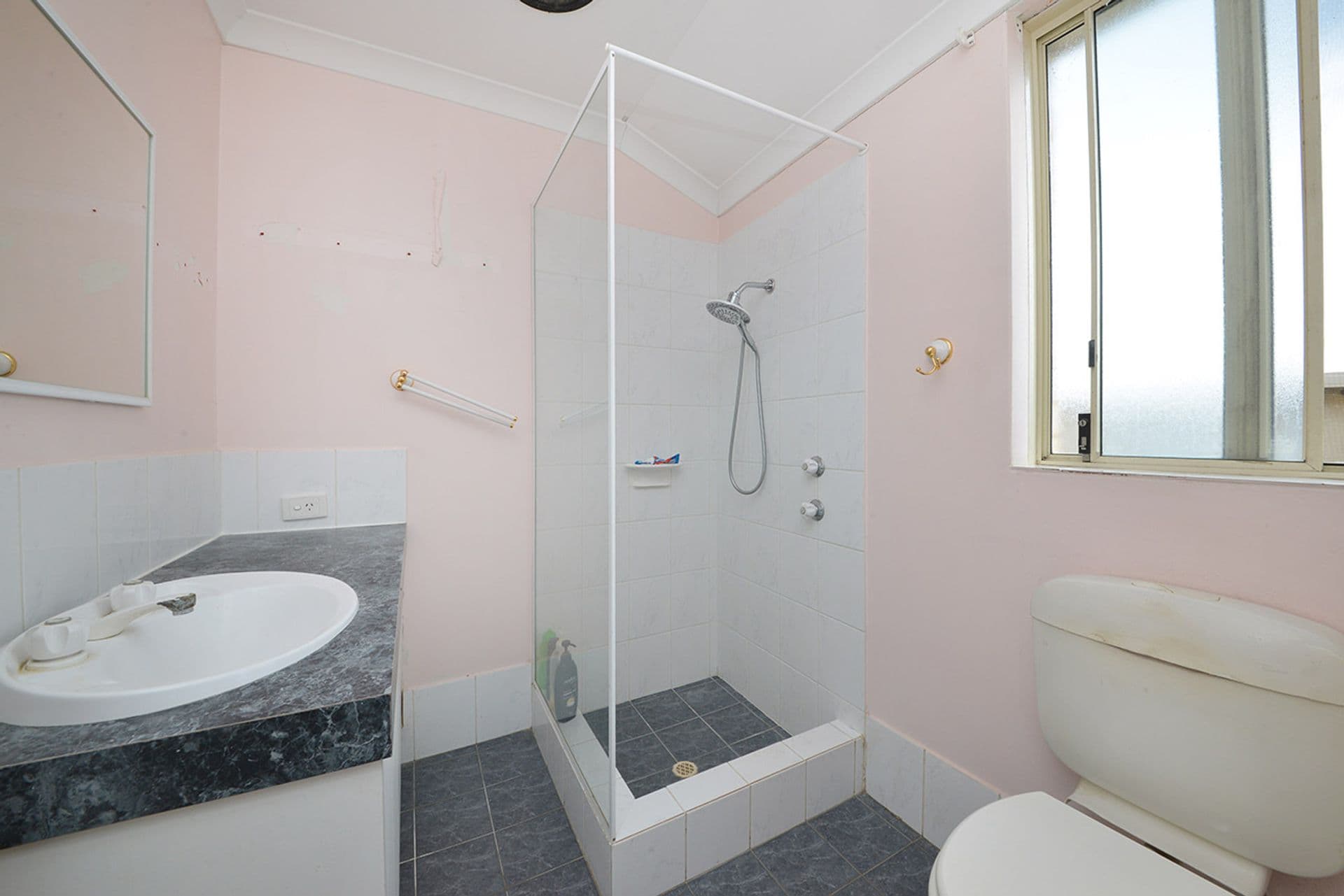 4 Stroud Court, Carramar, WA, 6031, Carramar - Thumbnail 5