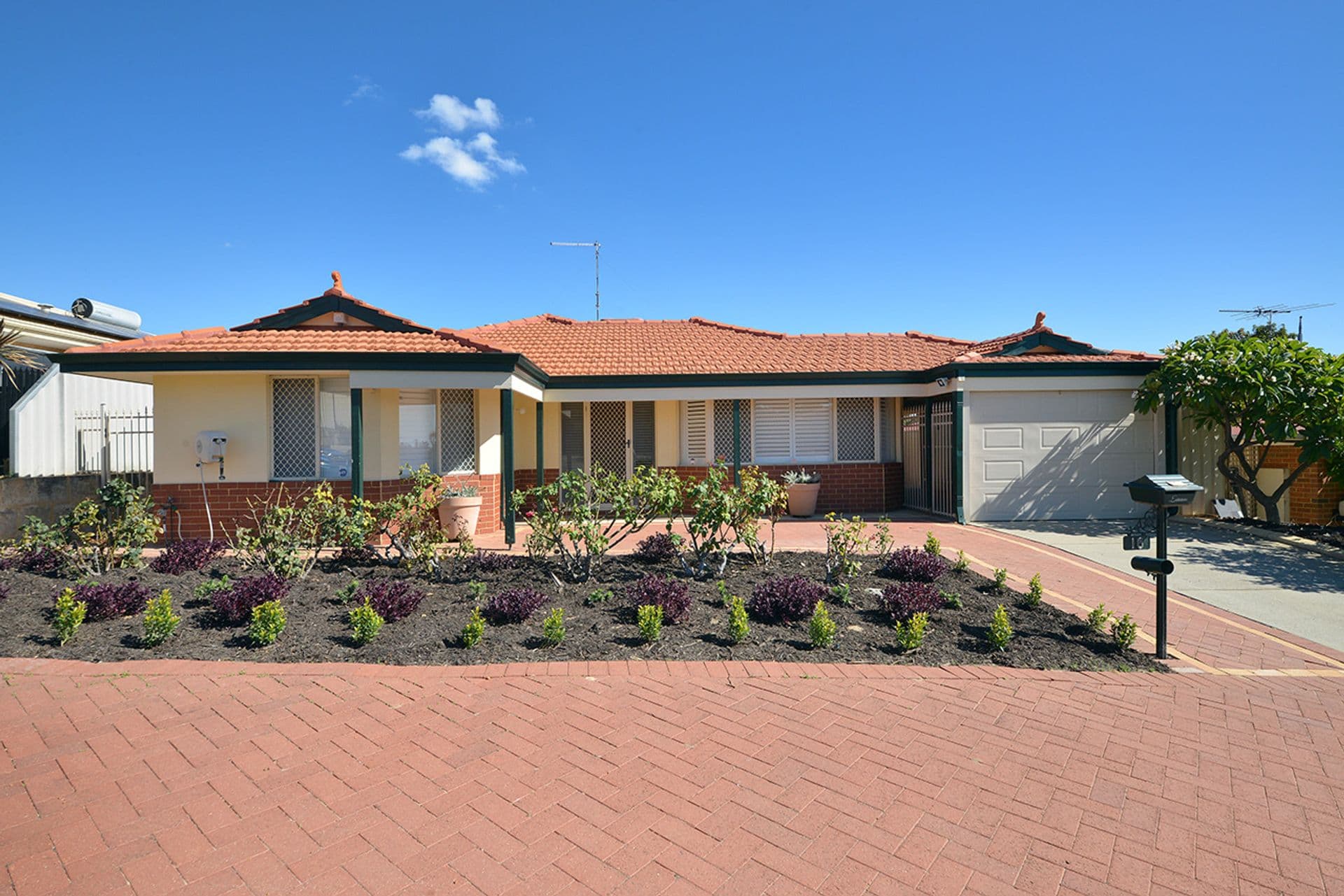 16 Beachport Retreat, Clarkson, WA, 6030, Clarkson - Image 1