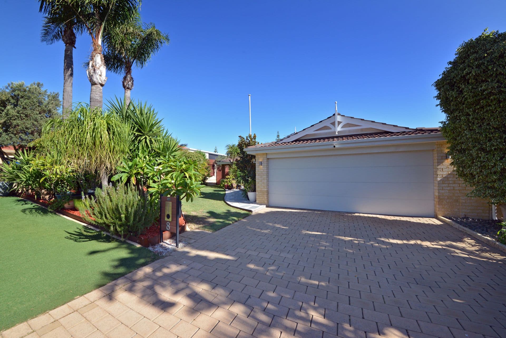 8 Fawley Retreat, Mindarie, WA, 6030, Mindarie - Thumbnail 2