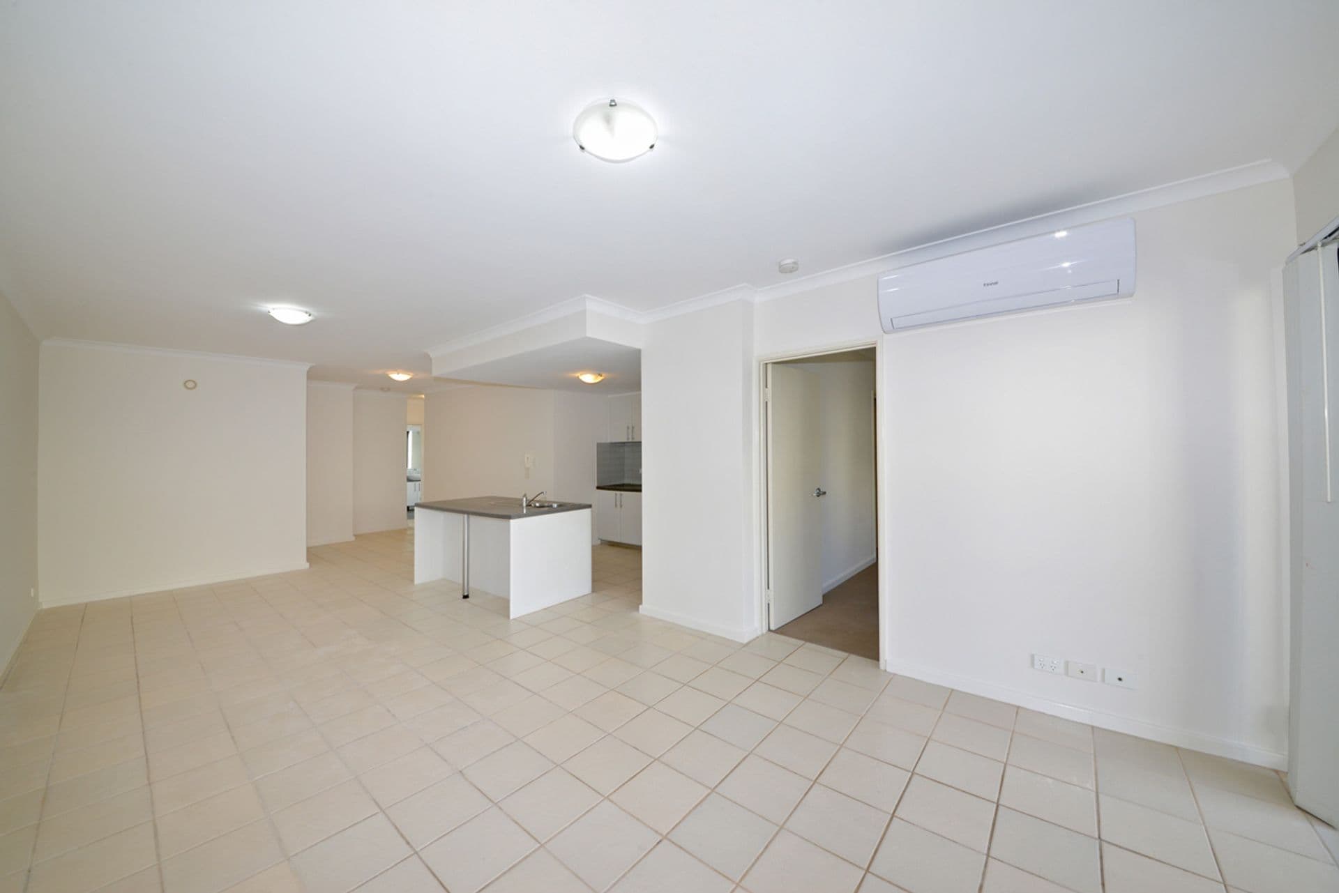 10/5 Eastleigh Loop, Currambine, WA, 6028, Currambine - Thumbnail 4