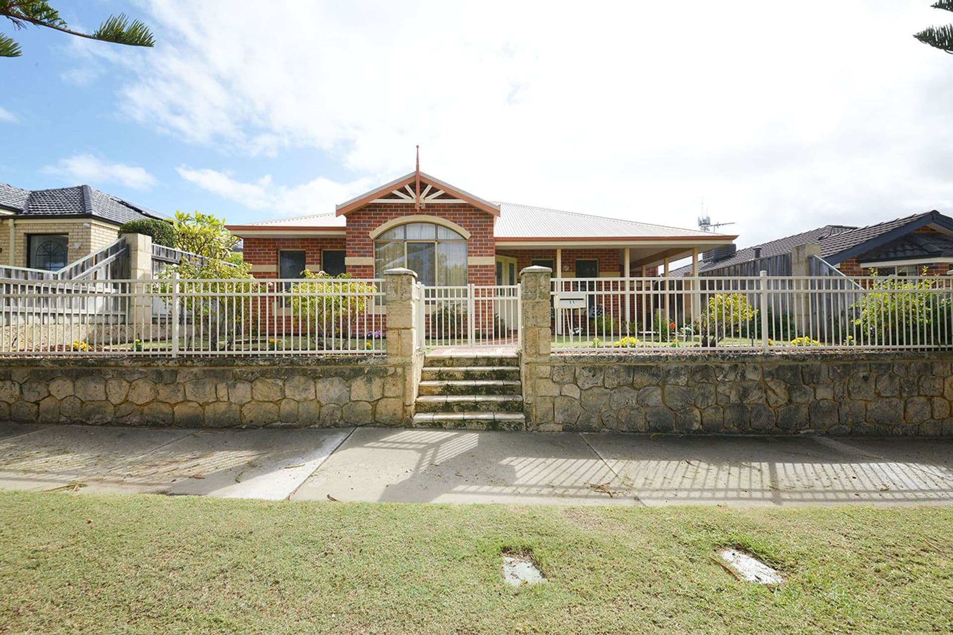 11 Grand Bank Parkway, Mindarie, WA, 6030, Mindarie - Image 1