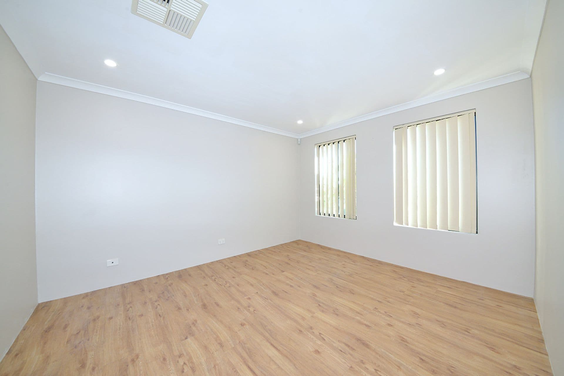 4 Springthorpe Terrace, Clarkson, WA, 6030, Clarkson - Thumbnail 4