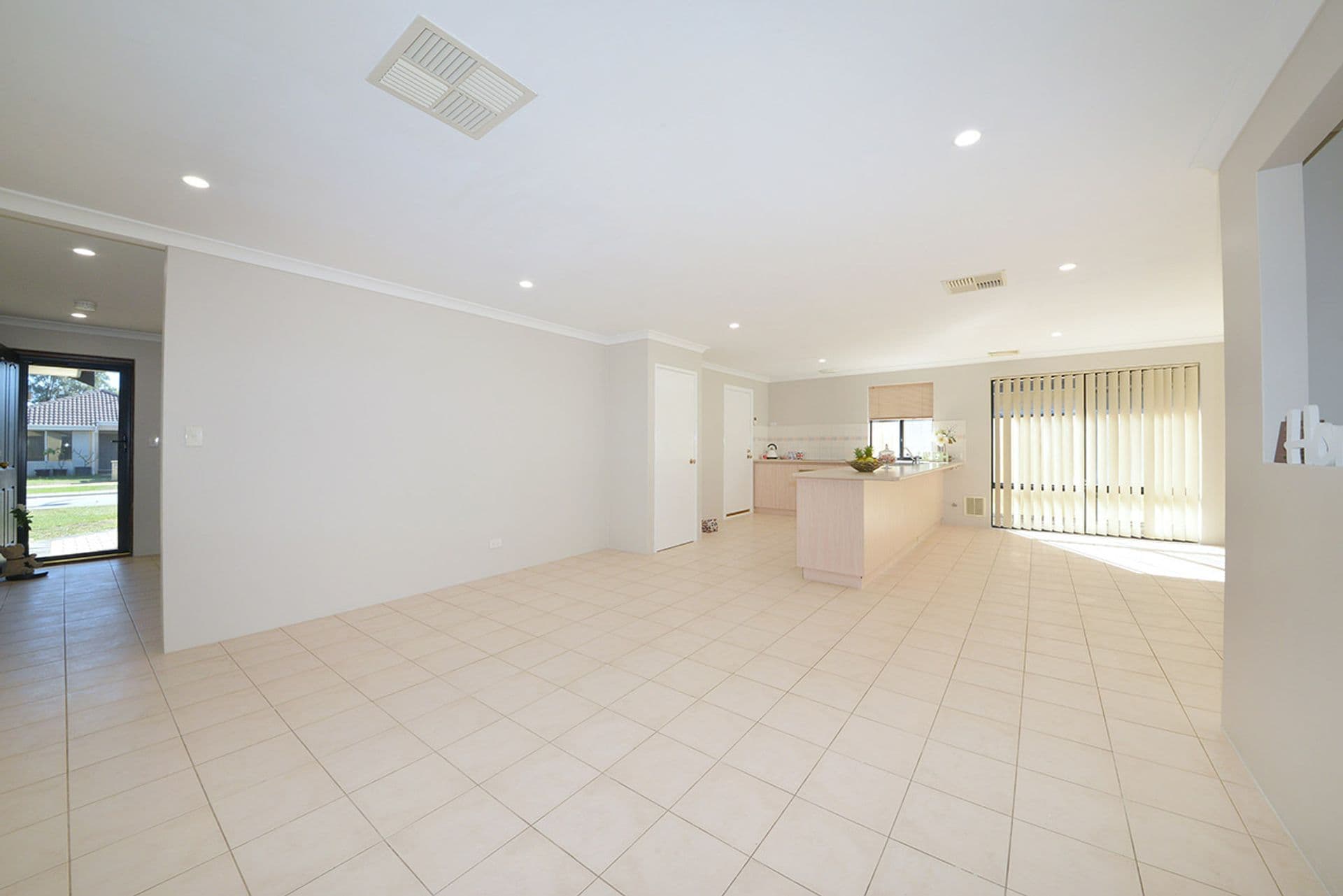 4 Springthorpe Terrace, Clarkson, WA, 6030, Clarkson - Thumbnail 8