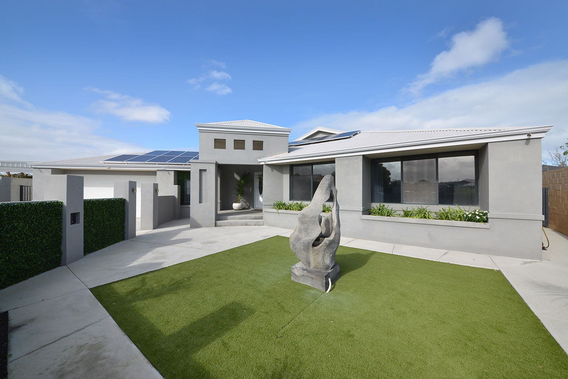 7 Varna Cove, Mindarie, WA, 6030, Mindarie - Thumbnail 2