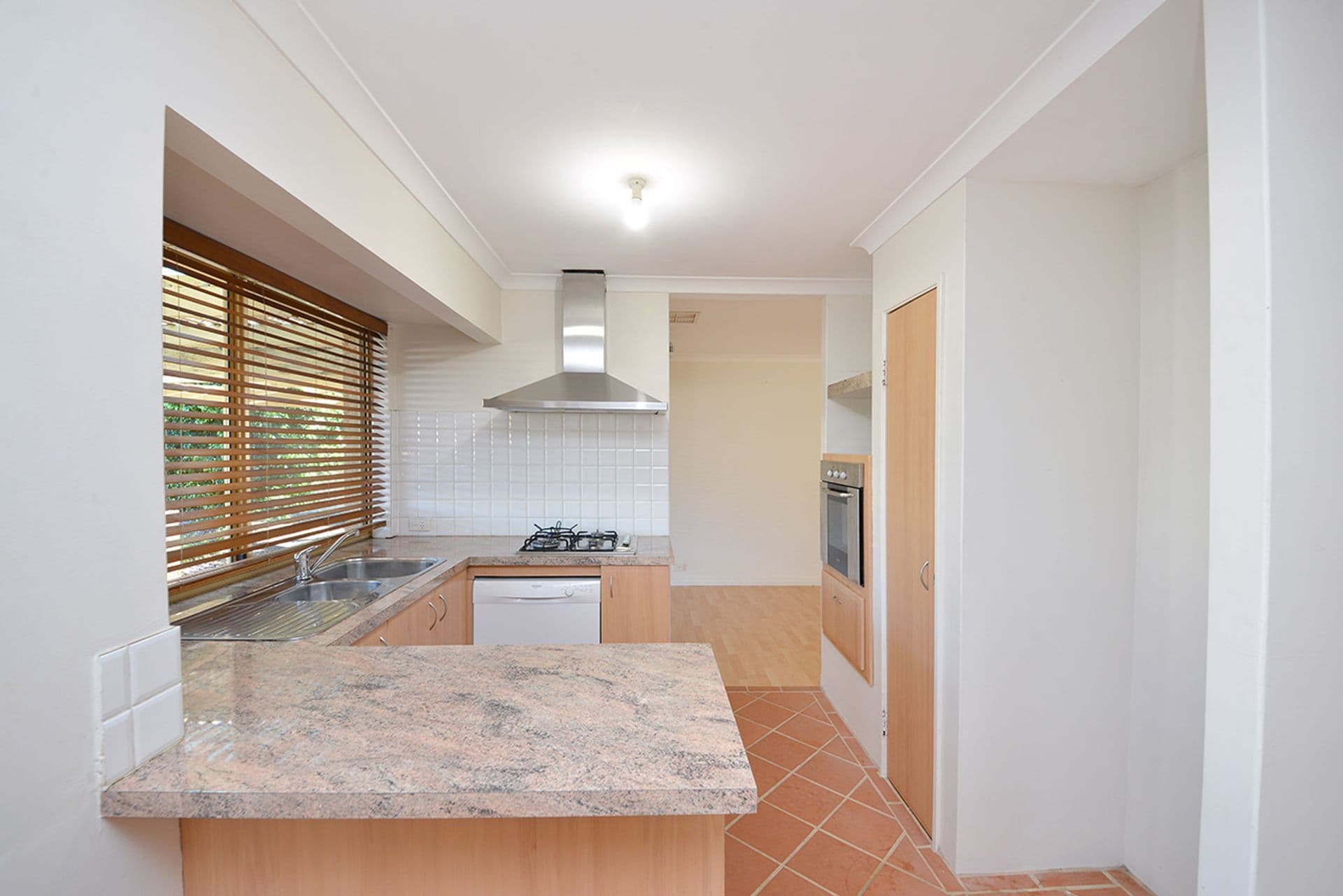 2 Perrin Crest, Clarkson, WA, 6030, Clarkson - Thumbnail 8