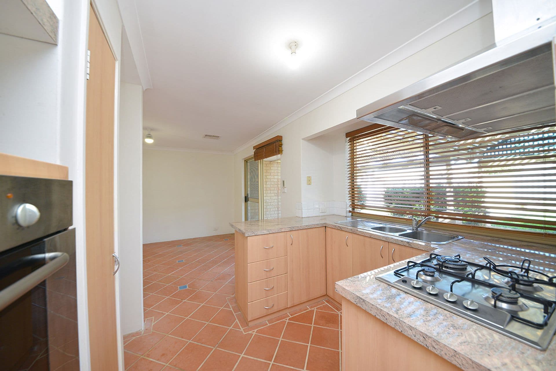 2 Perrin Crest, Clarkson, WA, 6030, Clarkson - Thumbnail 7