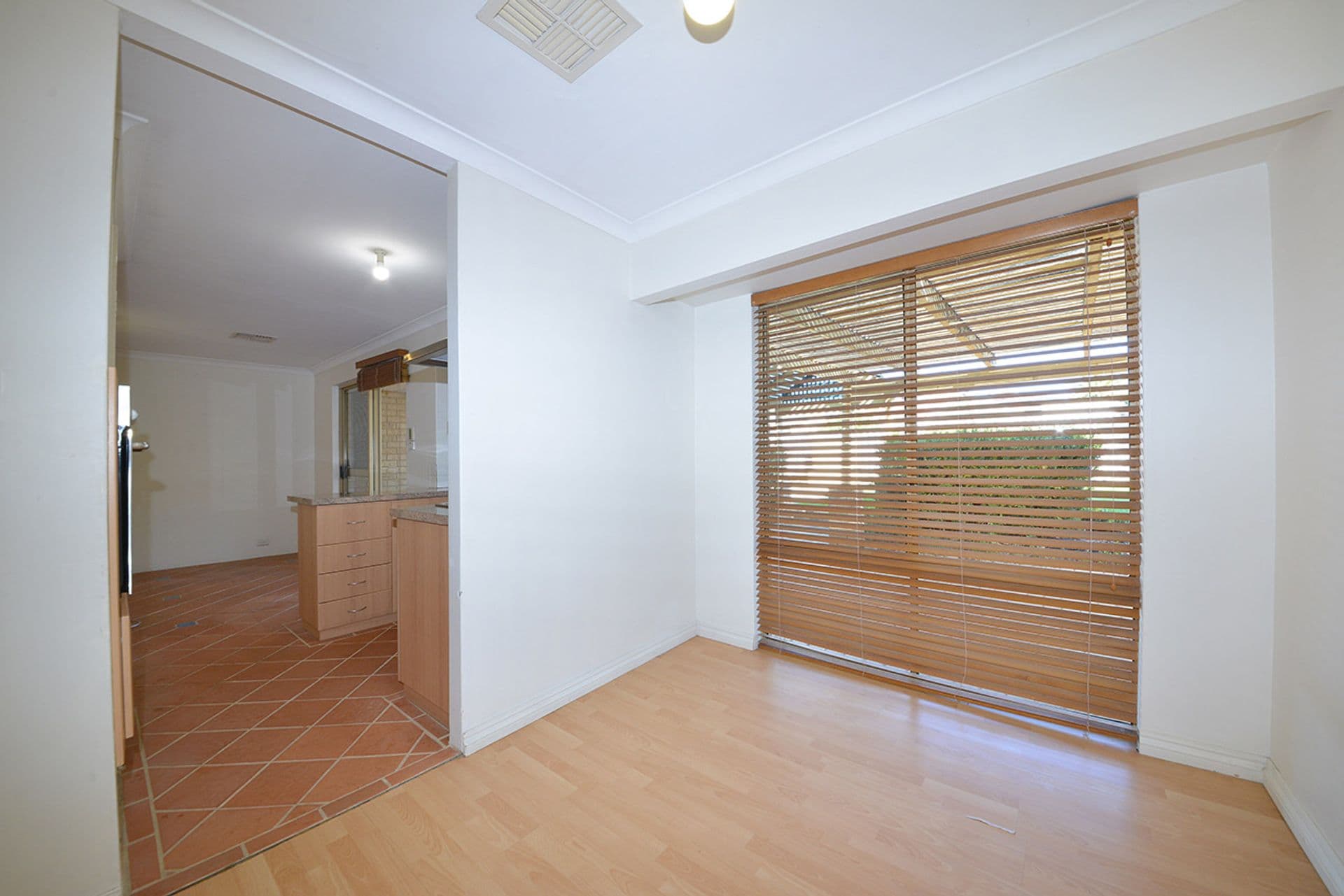 2 Perrin Crest, Clarkson, WA, 6030, Clarkson - Thumbnail 6
