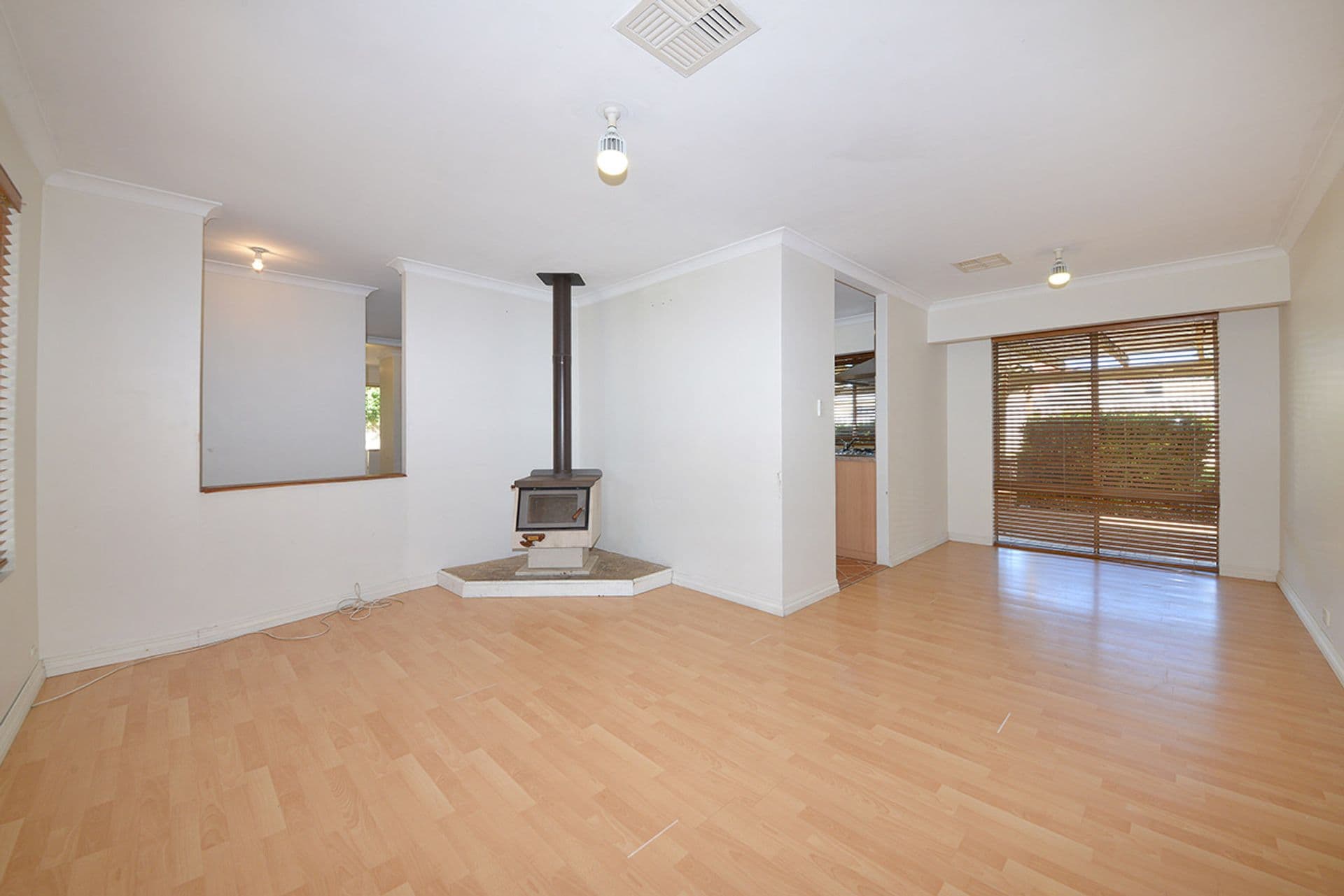 2 Perrin Crest, Clarkson, WA, 6030, Clarkson - Thumbnail 4
