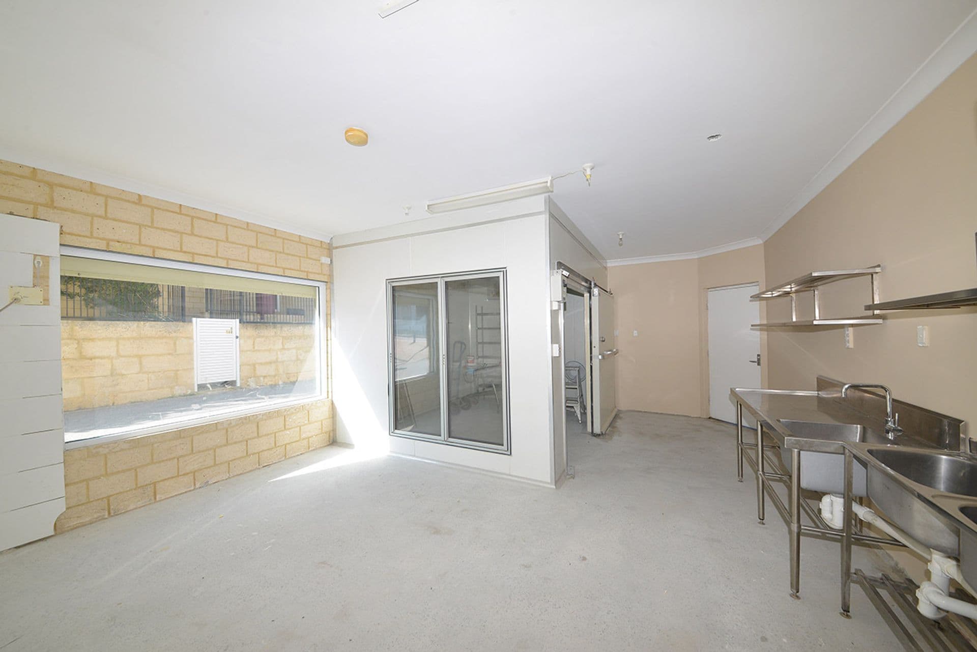 254 Ocean Keys Boulevard, Clarkson, WA, 6030, Clarkson - Thumbnail 4
